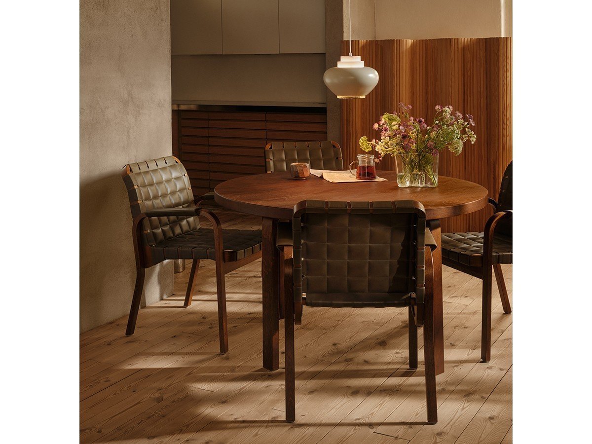 【アルテック/artek / GOODS】のTABLE 90A WALNUT STAINED / 90A テーブル(ウォルナットステイン) 人気、トレンドファッション・服の通販 founy(ファニー) 　送料無料　Free Shipping　シンプル　Simple, Minimal　テーブル　Table, Dining Table　デスク　Desk, Work Desk　ラウンド　Round, Round Neck　ワーク　Workwear, Utility Style　ヴィンテージ　Vintage Style　ホーム・キャンプ・アウトドア・お取り寄せ　Home Living / Home & Lifestyle / Camping Gear / Outdoor Camping　家具・インテリア　Home Furniture & Interior. Stylish & Functional Living Spaces　テーブル　Dining, Coffee & Side Tables　ダイニングテーブル・食卓テーブル　Dining Tables　other-4|ID: prp329100004215126 ipo3291000000031467957