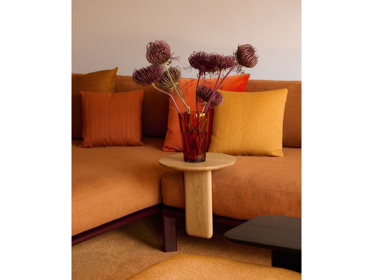 【ヴィトラ/Vitra / GOODS】のAnagram Sofa / アナグラム ソファ インテリア・キッズ・メンズ・レディースファッション・服の通販 founy(ファニー) 　テーブル　Table　ホーム・キャンプ・アウトドア・お取り寄せ　Home,Garden,Outdoor,Camping Gear　家具・インテリア　Furniture　ソファー　Sofa　張地:オラ 02 テラコッタ (ファブリック F40)、ベース60 ダークボルドー、テーブル:70|ID: prp329100004216319 ipo3291000000030163122
