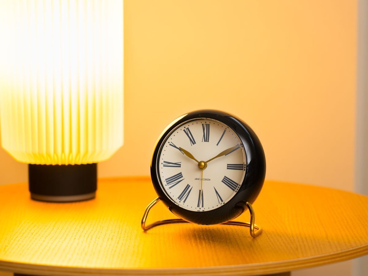 【フライミーアクセソワ/FLYMEe accessoire / GOODS】のARNE JACOBSEN Roman Classic Table Clock / アルネ・ヤコブセン ローマン クラシック テーブルクロック 人気、トレンドファッション・服の通販 founy(ファニー) 　送料無料　Free Shipping　クラシック　Classic　テーブル　Table　別注　Special Order　時計　Clock　ホーム・キャンプ・アウトドア・お取り寄せ　Home,Garden,Outdoor,Camping Gear　家具・インテリア　Furniture　その他 インテリア雑貨、家具　Furniture, Interior, Others　other-5|ID: prp329100004222680 ipo3291000000031467834