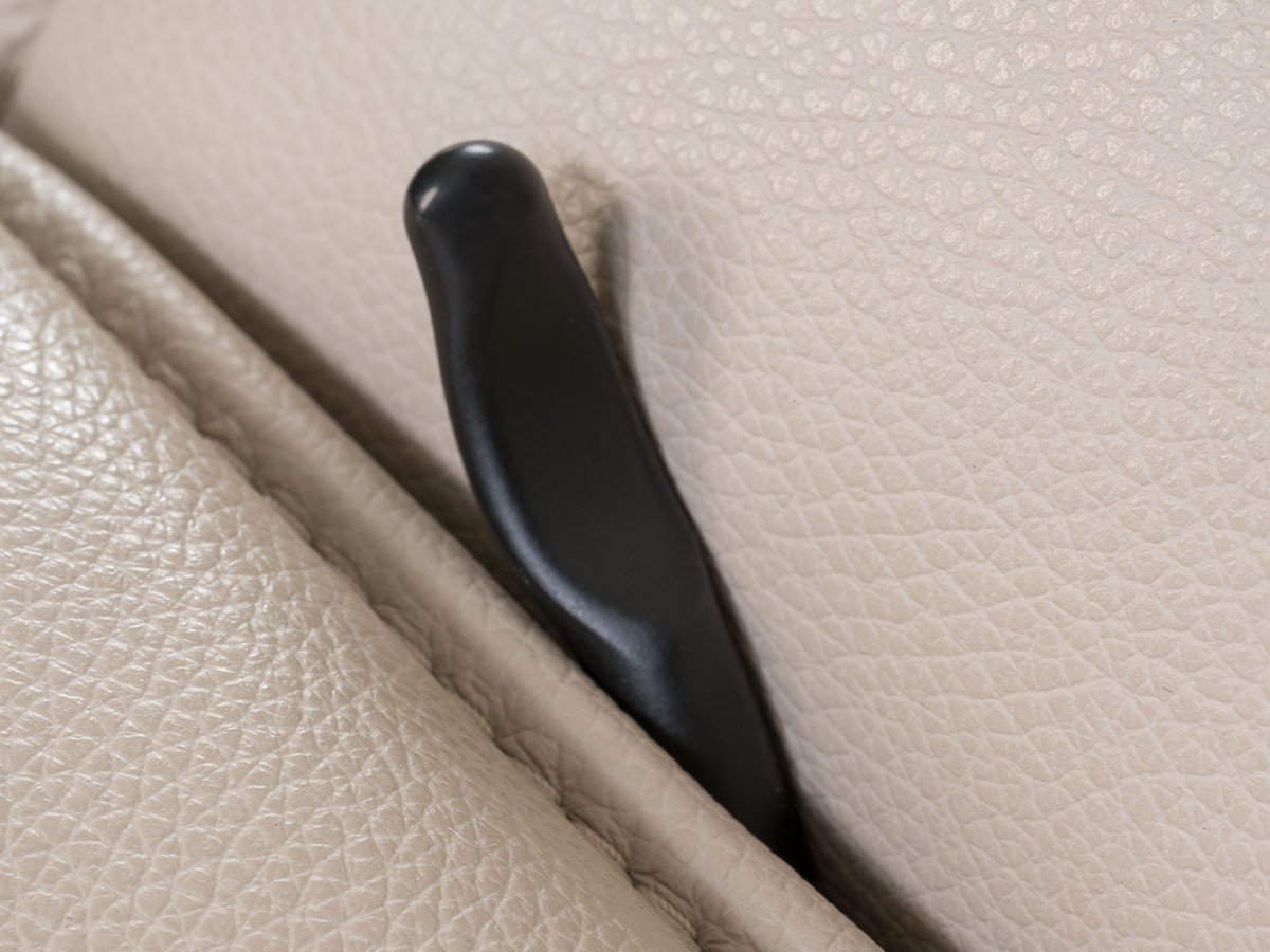 【ギャラクシー/galaxy / GOODS】のSpace / スペース 5300W 座面高45cm(ブラック / ウォルナット) インテリア・キッズ・メンズ・レディースファッション・服の通販 founy(ファニー) スプリング Spring, Spring Collection スリム Slim, Slim Fit フレーム Frame, Outline ホーム・キャンプ・アウトドア・お取り寄せ Home Living / Home & Lifestyle / Camping Gear / Outdoor Camping 家具・インテリア Home Furniture & Interior. Stylish & Functional Living Spaces チェア・椅子 Seating & Chairs リクライニングチェア・くつろぎチェア Recliner Chair |ID: prp329100004233459 ipo3291000000036251196