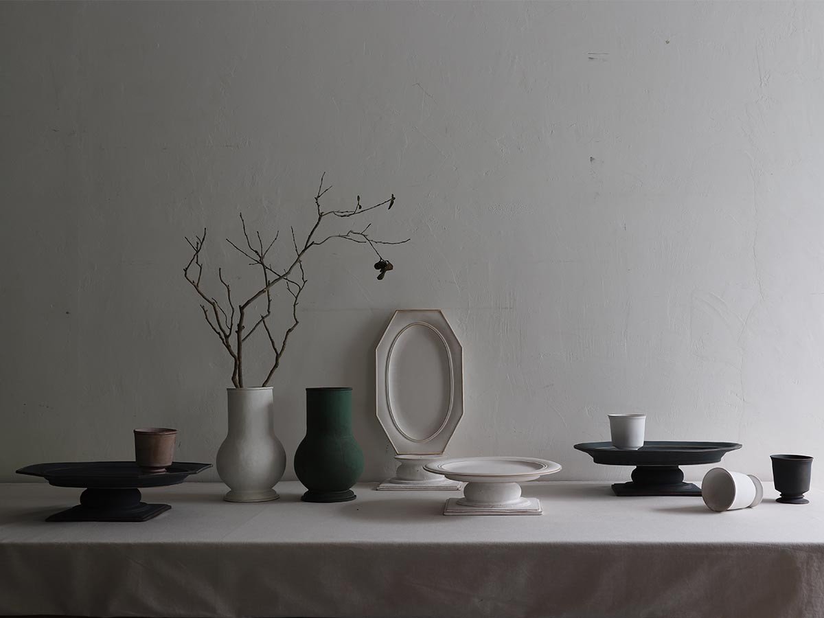 【ミシンポタリークリエーション/MISHIM POTTERY CREATION / GOODS】のStiLL round plate L + stand / スティル ラウンドプレート L + スタンド(藍墨茶) インテリア・キッズ・メンズ・レディースファッション・服の通販 founy(ファニー) 　アクセサリー　Accessories　アンティーク　Antique　シンプル　Simple　スタンド　Stand　皿　Dish　テーブル　Table　ハンド　Hand　プレート　Plate　ラウンド　Round　送料無料　Free Shipping　|ID: prp329100004239718 ipo3291000000029398394