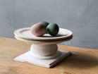 【ミシンポタリークリエーション/MISHIM POTTERY CREATION / GOODS】のStiLL round plate L + stand / スティル ラウンドプレート L + スタンド(胡粉) 人気、トレンドファッション・服の通販 founy(ファニー) アクセサリー Accessories アンティーク Antique シンプル Simple スタンド Stand 皿 Dish テーブル Table ハンド Hand プレート Plate ラウンド Round 送料無料 Free Shipping thumbnail|ID: prp329100004239719 ipo3291000000029398405