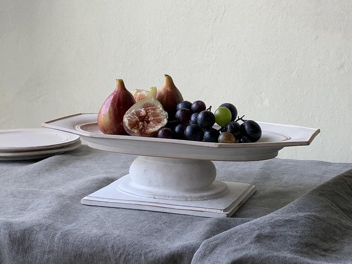 【ミシンポタリークリエーション/MISHIM POTTERY CREATION / GOODS】のStiLL octagon plate + stand / スティル オクタゴンプレート + スタンド(胡粉) インテリア・キッズ・メンズ・レディースファッション・服の通販 founy(ファニー) https://founy.com/ アクセサリー Accessories アンティーク Antique スタンド Stand 皿 Dish テーブル Table デザート Dessert ハンド Hand プレート Plate 送料無料 Free Shipping |ID: prp329100004239721 ipo3291000000030161970
