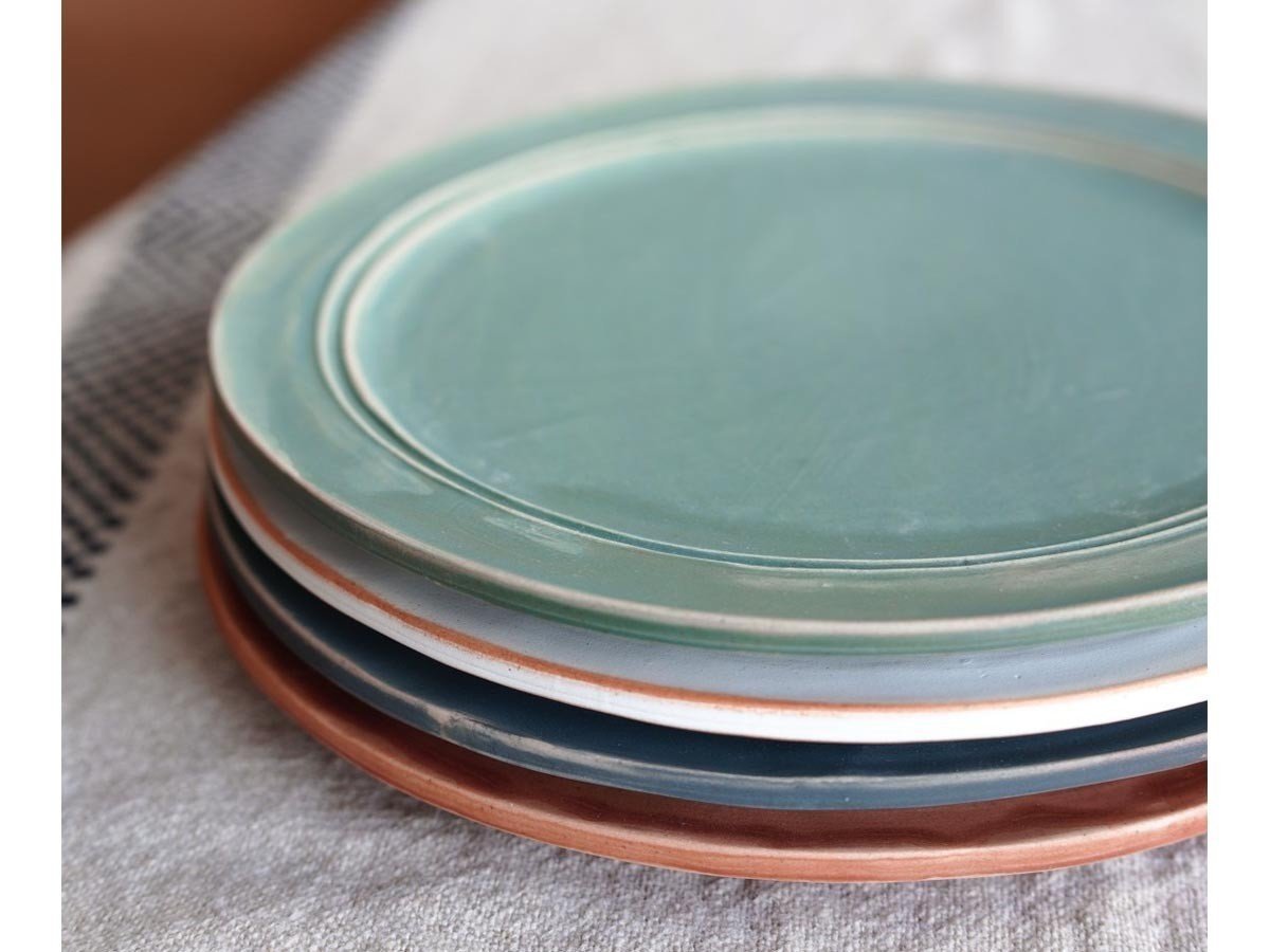 【ミシンポタリークリエーション/MISHIM POTTERY CREATION / GOODS】のStiLL round plate L / スティル ラウンドプレート L(錆浅葱) インテリア・キッズ・メンズ・レディースファッション・服の通販 founy(ファニー) 　アンティーク　Antique　シンプル　Simple　皿　Dish　テーブル　Table　ハンド　Hand　プレート　Plate　ラウンド　Round　制作工程上、色を掛け流す際につく指跡や、絵の具の飛沫跡、細かな黒点(窯の中に残る鉄分が付着したもの)|ID: prp329100004239729 ipo3291000000029398601