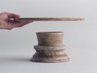 【ミシンポタリークリエーション/MISHIM POTTERY CREATION / GOODS】のfractal cake stand L susu / フラクタル ケーキスタンド L(スス) 皿は台座から外れるので、収納がしやすいだけでなく、残ったケーキなどをそのまま冷蔵庫へ入れることができ|ID:prp329100004239753