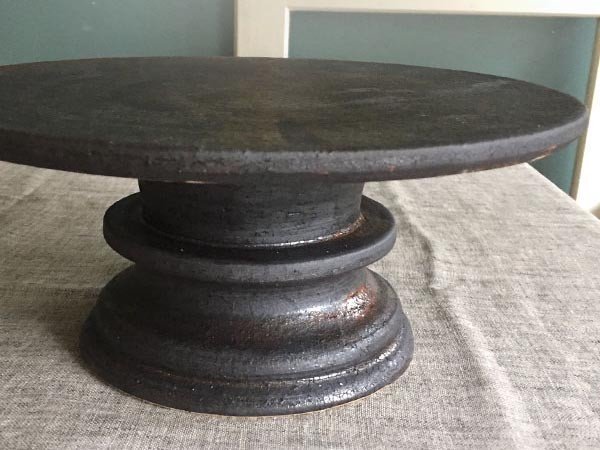 【ミシンポタリークリエーション/MISHIM POTTERY CREATION / GOODS】のfractal cake stand L susu / フラクタル ケーキスタンド L(スス) インテリア・キッズ・メンズ・レディースファッション・服の通販 founy(ファニー) 　ガラス　Glass, Glassware　クラシカル　Classical, Vintage-Inspired　コレクション　Collection, Seasonal Line　シェイプ　Shape, Slim Fit　シンプル　Simple, Minimal　スタンド　Stand Collar, Upright Stand　センター　Center, Center Line　皿　Plate, Dish　テーブル　Table, Dining Table　フラット　Flat, Flat Shoes　送料無料　Free Shipping　色の出方や濃さは1点ずつ異なります。鉄の成分がどの程度出るかによって、マットな黒であったり赤茶色がか|ID: prp329100004239753 ipo3291000000030162193