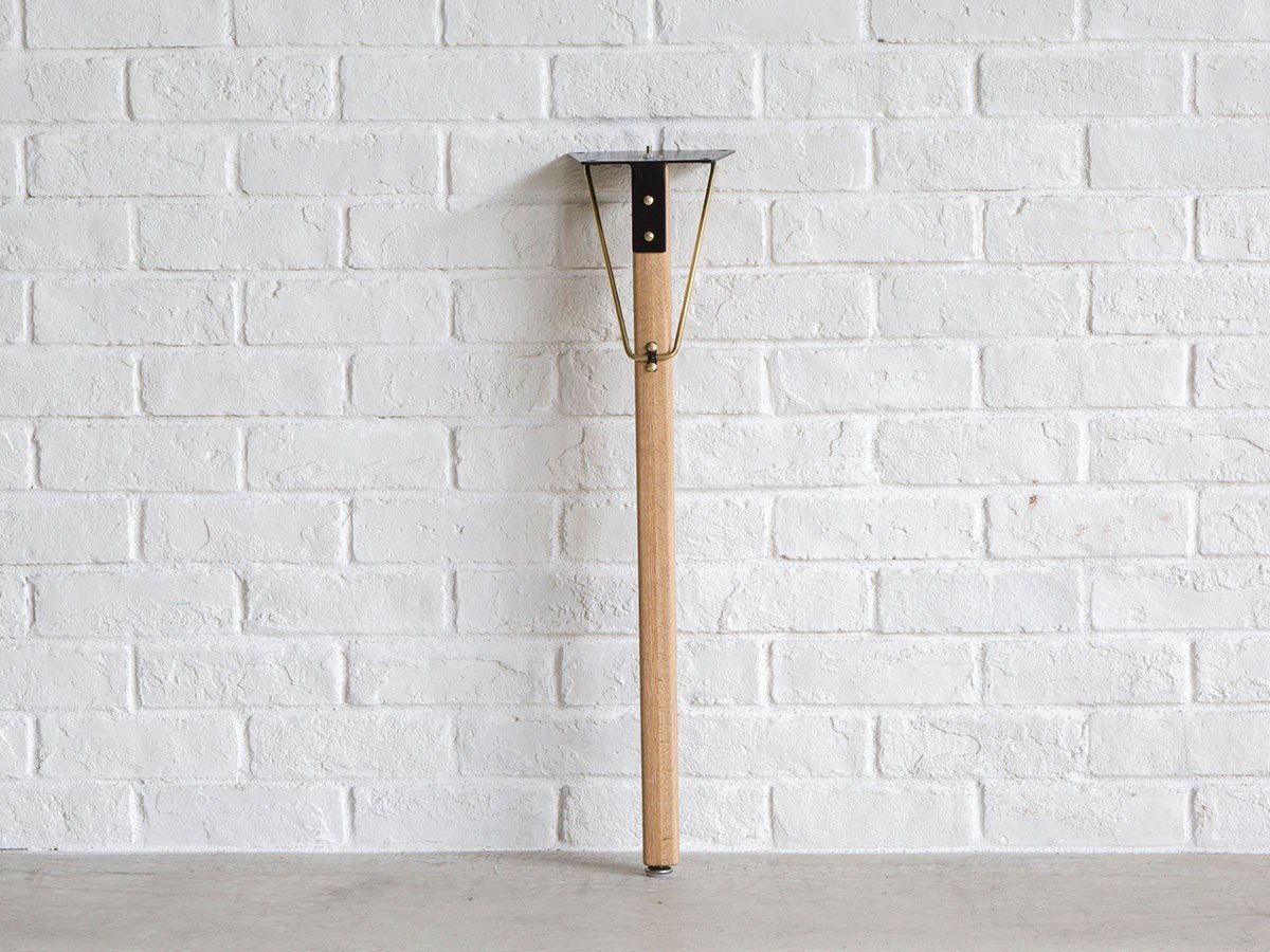 【イージーライフ/Easy Life / GOODS】のMEATH DINING TABLE / ミース ダイニングテーブル ラウンド天板(直径120cm)+ No.3脚(ブラス脚) インテリア・キッズ・メンズ・レディースファッション・服の通販 founy(ファニー) 　オイル　Body Oil　コーティング　Coating, Coated Finish　スタッズ　Studs, Metal Accents　テーブル　Table, Dining Table　ビンテージ　Vintage, Retro Style　ベーシック　Basic, Essential　メタリック　Metallic, Shiny Finish　ラウンド　Round, Round Neck　ホーム・キャンプ・アウトドア・お取り寄せ　Home Living / Home & Lifestyle / Camping Gear / Outdoor Camping　家具・インテリア　Home Furniture & Interior. Stylish & Functional Living Spaces　テーブル　Dining, Coffee & Side Tables　ダイニングテーブル・食卓テーブル　Dining Tables　本商品は「No.3脚(ブラス脚)」です。|ID: prp329100004247021 ipo3291000000034686160