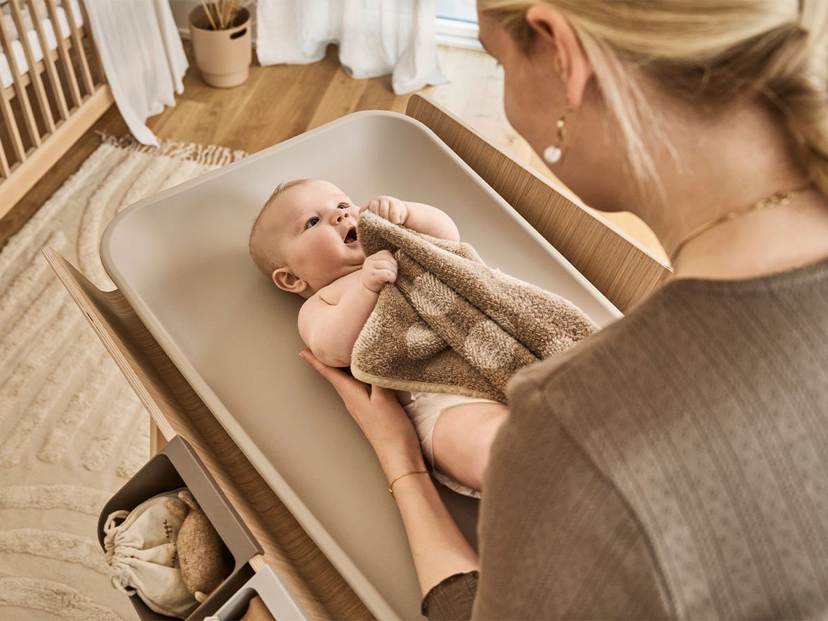【リエンダー/Leander / GOODS】のLinea CHANGING TABLE / リネア チェンジングテーブル 人気、トレンドファッション・服の通販 founy(ファニー) 　送料無料　Free Shipping　おすすめ　Recommend　タオル　Towel　テーブル　Table　ビーチ　Beach　ベビー　Baby　ホーム・キャンプ・アウトドア・お取り寄せ　Home,Garden,Outdoor,Camping Gear　家具・インテリア　Furniture　キッズ家具　Kids' Furniture　other-6|ID: prp329100004257700 ipo3291000000031466578