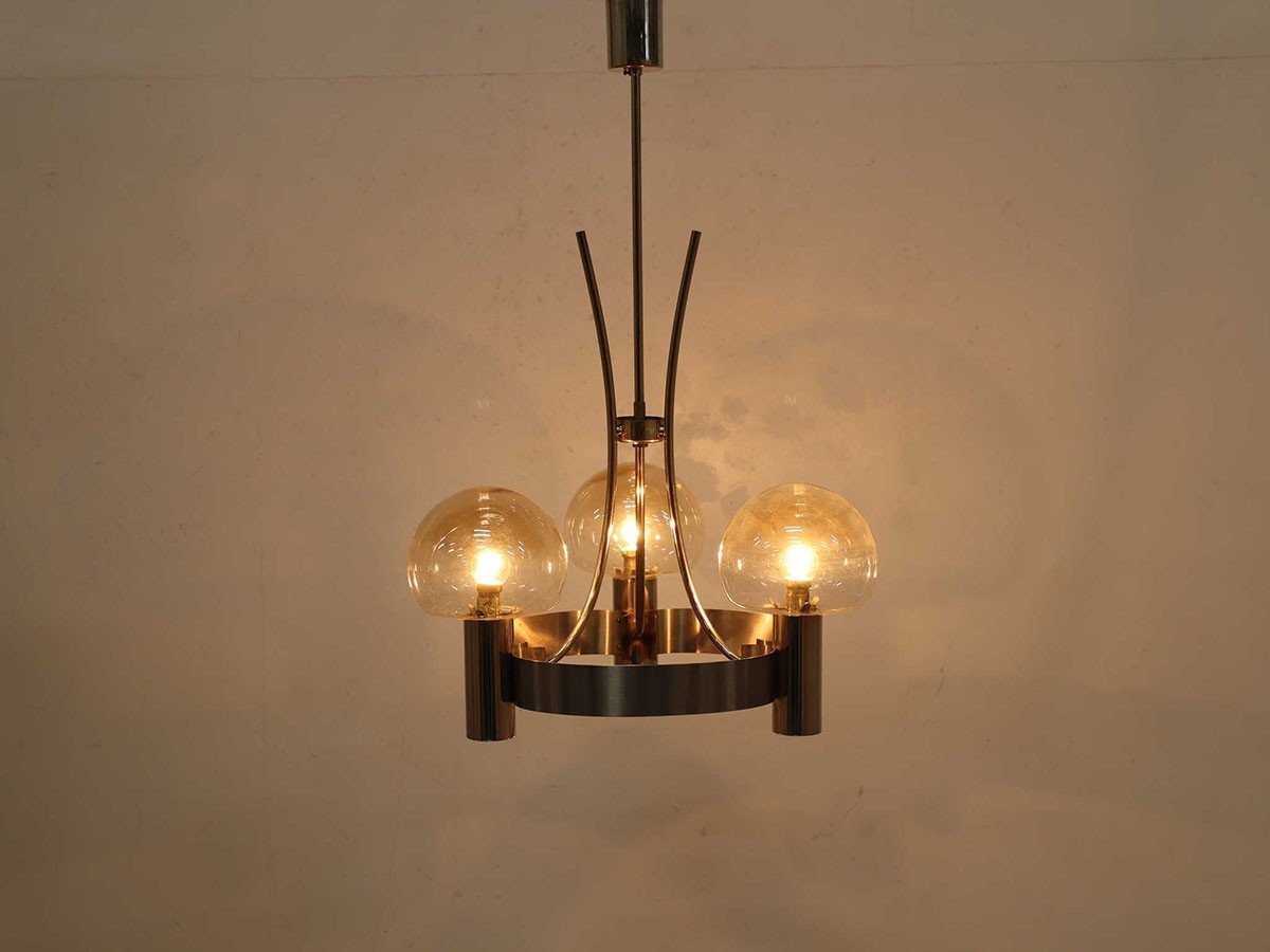 【ロイズ アンティークス/Lloyd's Antiques / GOODS】のReal Antique Art Deco Ceiling Lamp / フランスアンティーク家具 アールデコ シーリングランプ 人気、トレンドファッション・服の通販 founy(ファニー) 　アンティーク　Antique-Inspired　ガラス　Glass, Glassware　クラシック　Classic, Timeless Style　シルバー　Silver, Metallic Silver　フランス　France, French　メタル　Metal, Metal Parts　モダン　Modern, Contemporary　ホーム・キャンプ・アウトドア・お取り寄せ　Home Living / Home & Lifestyle / Camping Gear / Outdoor Camping　家具・インテリア　Home Furniture & Interior. Stylish & Functional Living Spaces　ライト・照明　Lamps & Lighting Fixtures　ペンダントライト・吊り下げ照明　Pendant Light / Hanging Light Fixture　ホーム・キャンプ・アウトドア・お取り寄せ　Home Living / Home & Lifestyle / Camping Gear / Outdoor Camping　家具・インテリア　Home Furniture & Interior. Stylish & Functional Living Spaces　ライト・照明　Lamps & Lighting Fixtures　シャンデリア・クリスタル照明　Chandelier / Crystal Ceiling Light　other-2|ID: prp329100004267812 ipo3291000000031466223