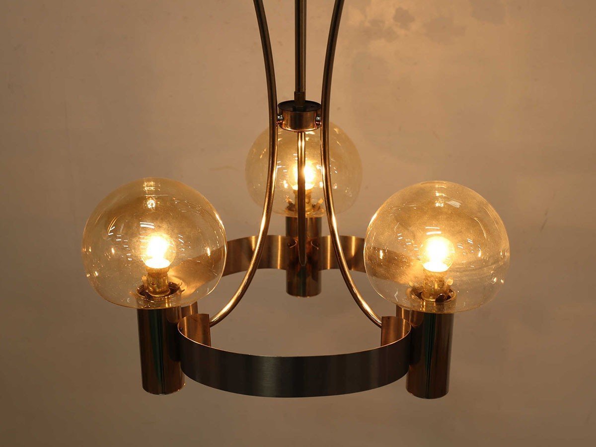 【ロイズ アンティークス/Lloyd's Antiques / GOODS】のReal Antique Art Deco Ceiling Lamp / フランスアンティーク家具 アールデコ シーリングランプ 人気、トレンドファッション・服の通販 founy(ファニー) 　アンティーク　Antique-Inspired　ガラス　Glass, Glassware　クラシック　Classic, Timeless Style　シルバー　Silver, Metallic Silver　フランス　France, French　メタル　Metal, Metal Parts　モダン　Modern, Contemporary　ホーム・キャンプ・アウトドア・お取り寄せ　Home Living / Home & Lifestyle / Camping Gear / Outdoor Camping　家具・インテリア　Home Furniture & Interior. Stylish & Functional Living Spaces　ライト・照明　Lamps & Lighting Fixtures　ペンダントライト・吊り下げ照明　Pendant Light / Hanging Light Fixture　ホーム・キャンプ・アウトドア・お取り寄せ　Home Living / Home & Lifestyle / Camping Gear / Outdoor Camping　家具・インテリア　Home Furniture & Interior. Stylish & Functional Living Spaces　ライト・照明　Lamps & Lighting Fixtures　シャンデリア・クリスタル照明　Chandelier / Crystal Ceiling Light　other-5|ID: prp329100004267812 ipo3291000000031466226