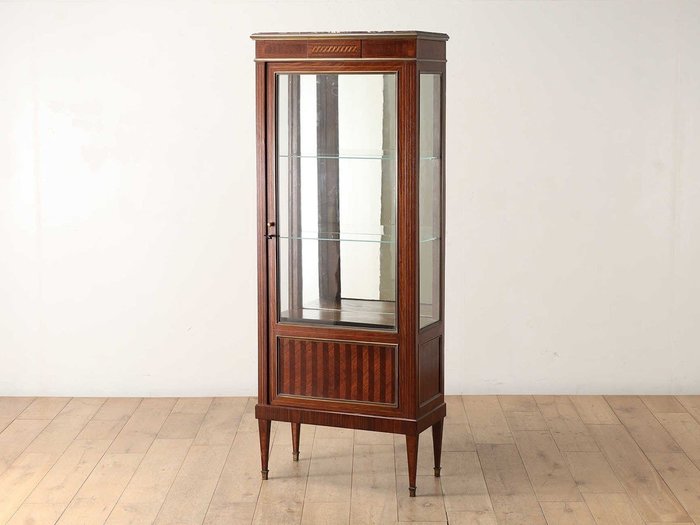 【ロイズ アンティークス/Lloyd's Antiques / GOODS】のReal Antique French Display Cabinet / フランスアンティーク家具 フレンチ ディスプレイ キャビネット インテリア・キッズ・メンズ・レディースファッション・服の通販 founy(ファニー) https://founy.com/ アンティーク Antique エレガント 上品 Elegant ガラス Glass シンプル Simple フランス France フレンチ French モチーフ Motif ホーム・キャンプ・アウトドア・お取り寄せ Home,Garden,Outdoor,Camping Gear 家具・インテリア Furniture 収納家具・キャビネット Storage Furniture キャビネット Cabinet |ID: prp329100004267874 ipo3291000000029666428