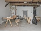 【石巻工房/Ishinomaki Laboratory / GOODS】のOBON CHAIR - Maker Pack / オボンチェア 板座 メイカーパック 写真クレジット:井上昌明 / Masaaki Inoue|ID:prp329100004308527