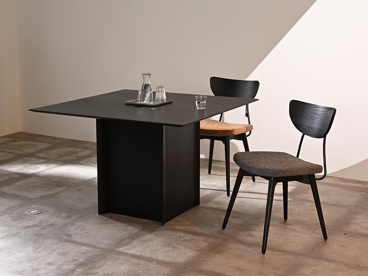 【オルグ/OLGUE / GOODS】のCrescent Dining Chair / クレセント ダイニングチェア(レザー) 人気、トレンドファッション・服の通販 founy(ファニー) 　送料無料　Free Shipping　フォルム　Silhouette, Form　フレーム　Frame, Outline　モチーフ　Motif, Design Theme　ホーム・キャンプ・アウトドア・お取り寄せ　Home Living / Home & Lifestyle / Camping Gear / Outdoor Camping　家具・インテリア　Home Furniture & Interior. Stylish & Functional Living Spaces　チェア・椅子　Seating & Chairs　ダイニングチェア・木製チェア　Dining Chairs　other-2|ID: prp329100004315685 ipo3291000000031465383