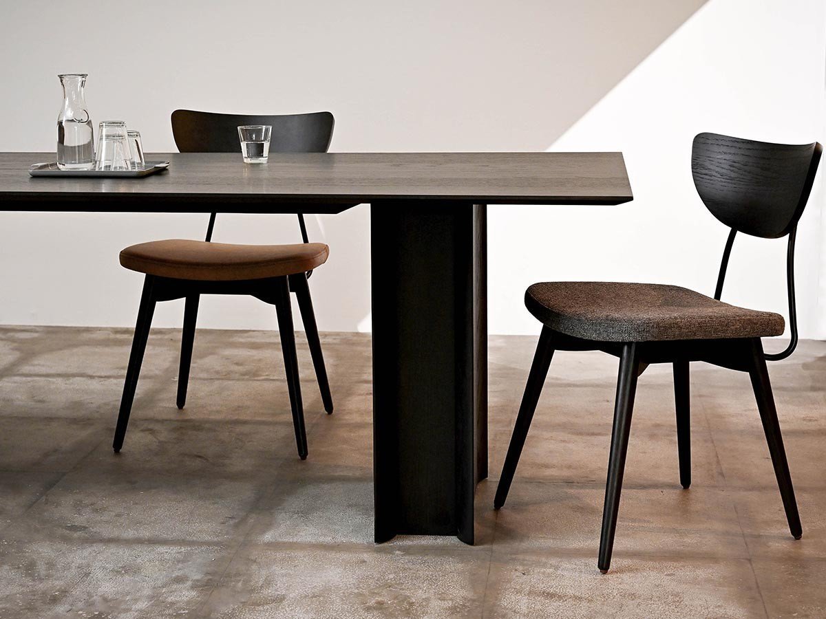 【オルグ/OLGUE / GOODS】のCrescent Dining Chair / クレセント ダイニングチェア(レザー) 人気、トレンドファッション・服の通販 founy(ファニー) 　送料無料　Free Shipping　フォルム　Silhouette, Form　フレーム　Frame, Outline　モチーフ　Motif, Design Theme　ホーム・キャンプ・アウトドア・お取り寄せ　Home Living / Home & Lifestyle / Camping Gear / Outdoor Camping　家具・インテリア　Home Furniture & Interior. Stylish & Functional Living Spaces　チェア・椅子　Seating & Chairs　ダイニングチェア・木製チェア　Dining Chairs　other-3|ID: prp329100004315685 ipo3291000000031465384