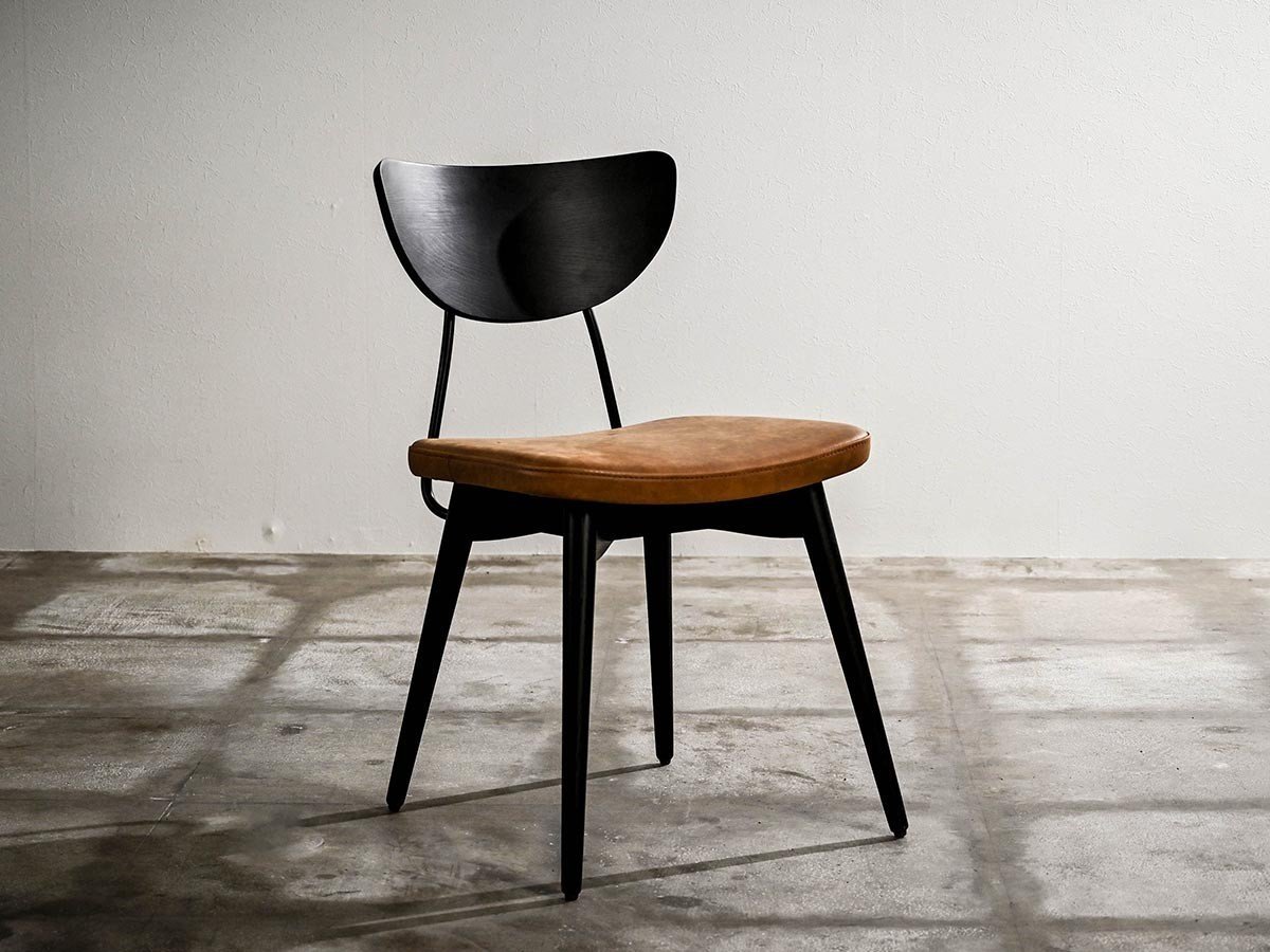 【オルグ/OLGUE / GOODS】のCrescent Dining Chair / クレセント ダイニングチェア(レザー) 人気、トレンドファッション・服の通販 founy(ファニー) 　送料無料　Free Shipping　フォルム　Silhouette, Form　フレーム　Frame, Outline　モチーフ　Motif, Design Theme　ホーム・キャンプ・アウトドア・お取り寄せ　Home Living / Home & Lifestyle / Camping Gear / Outdoor Camping　家具・インテリア　Home Furniture & Interior. Stylish & Functional Living Spaces　チェア・椅子　Seating & Chairs　ダイニングチェア・木製チェア　Dining Chairs　other-4|ID: prp329100004315685 ipo3291000000031465385