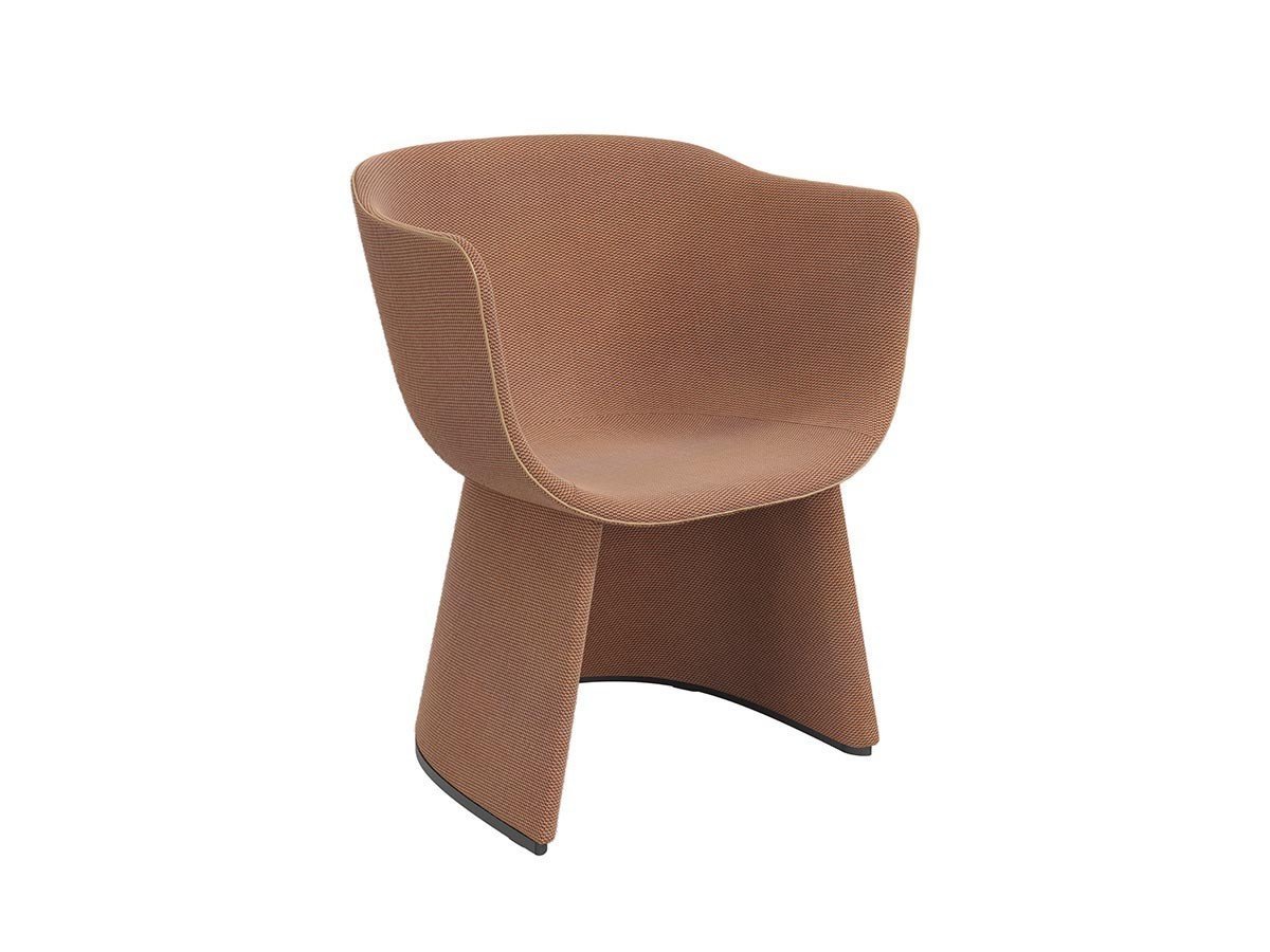 【フリッツ ハンセン/FRITZ HANSEN / GOODS】のMONOLIT / モノリット ラウンジチェア レザーパイピングあり CM231 インテリア・キッズ・メンズ・レディースファッション・服の通販 founy(ファニー) 　パイピング　Piping, Trim Design　フォルム　Silhouette, Form　送料無料　Free Shipping　ホーム・キャンプ・アウトドア・お取り寄せ　Home Living / Home & Lifestyle / Camping Gear / Outdoor Camping　家具・インテリア　Home Furniture & Interior. Stylish & Functional Living Spaces　チェア・椅子　Seating & Chairs　ラウンジチェア・リクライナー　Lounge Chairs / Recliners　張地:サーペンタイン 428 クリーム / ブロンズ(カテゴリー2)|ID: prp329100004319143 ipo3291000000035184627