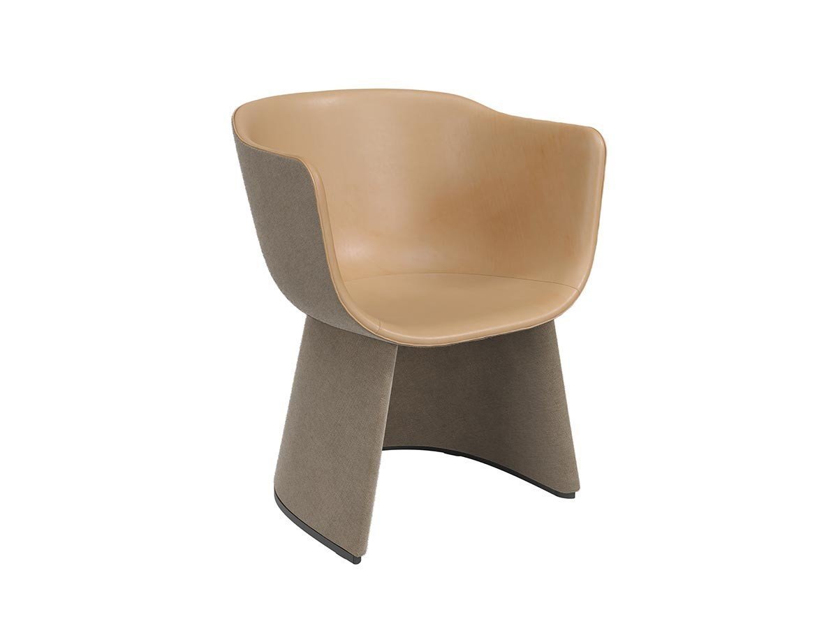 【フリッツ ハンセン/FRITZ HANSEN / GOODS】のMONOLIT / モノリット ラウンジチェア レザーパイピングあり CM231 インテリア・キッズ・メンズ・レディースファッション・服の通販 founy(ファニー) 　パイピング　Piping, Trim Design　フォルム　Silhouette, Form　送料無料　Free Shipping　ホーム・キャンプ・アウトドア・お取り寄せ　Home Living / Home & Lifestyle / Camping Gear / Outdoor Camping　家具・インテリア　Home Furniture & Interior. Stylish & Functional Living Spaces　チェア・椅子　Seating & Chairs　ラウンジチェア・リクライナー　Lounge Chairs / Recliners　シェル外側 / ベース張地:スニヴァ 233 ライトベージュ(カテゴリー2)、内側張地:ナチュラルレ|ID: prp329100004319143 ipo3291000000035267103