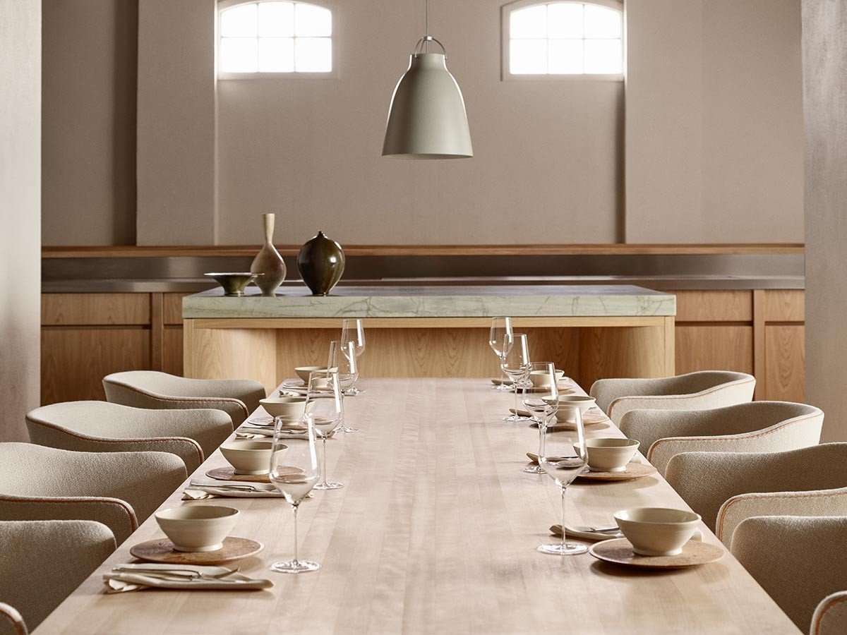 【フリッツ ハンセン/FRITZ HANSEN / GOODS】のMONOLIT / モノリット ダイニングチェア レザーパイピングなし CM220 インテリア・キッズ・メンズ・レディースファッション・服の通販 founy(ファニー) 　送料無料　Free Shipping　フォルム　Silhouette, Form　ホーム・キャンプ・アウトドア・お取り寄せ　Home Living / Home & Lifestyle / Camping Gear / Outdoor Camping　家具・インテリア　Home Furniture & Interior. Stylish & Functional Living Spaces　チェア・椅子　Seating & Chairs　ダイニングチェア・木製チェア　Dining Chairs　参考イメージ|ID: prp329100004319144 ipo3291000000034696449