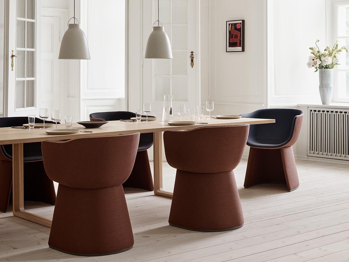 【フリッツ ハンセン/FRITZ HANSEN / GOODS】のMONOLIT / モノリット ダイニングチェア レザーパイピングなし CM220 インテリア・キッズ・メンズ・レディースファッション・服の通販 founy(ファニー) 　送料無料　Free Shipping　フォルム　Silhouette, Form　ホーム・キャンプ・アウトドア・お取り寄せ　Home Living / Home & Lifestyle / Camping Gear / Outdoor Camping　家具・インテリア　Home Furniture & Interior. Stylish & Functional Living Spaces　チェア・椅子　Seating & Chairs　ダイニングチェア・木製チェア　Dining Chairs　参考イメージ|ID: prp329100004319144 ipo3291000000034696451