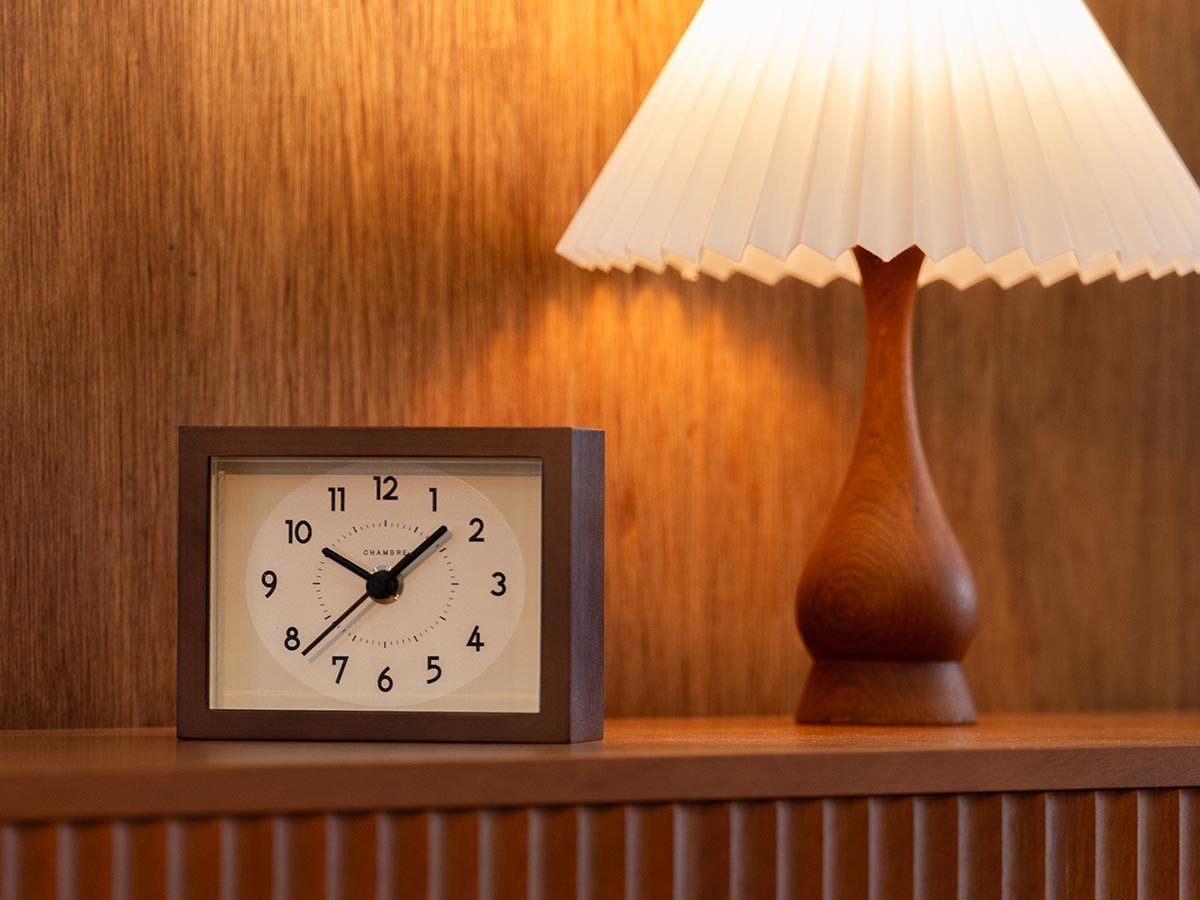 【フライミーパーラー/FLYMEe Parlor / GOODS】のTable Clock / テーブルクロック #118884 インテリア・キッズ・メンズ・レディースファッション・服の通販 founy(ファニー) 　アクリル　Acrylic Material　アンティーク　Antique-Inspired　シンプル　Simple, Minimal　テーブル　Table, Dining Table　フレーム　Frame, Outline　モダン　Modern, Contemporary　ヴィンテージ　Vintage Style　時計　Watch, Wristwatch　ホーム・キャンプ・アウトドア・お取り寄せ　Home Living / Home & Lifestyle / Camping Gear / Outdoor Camping　家具・インテリア　Home Furniture & Interior. Stylish & Functional Living Spaces　その他 インテリア雑貨、家具　Home Decor & Furniture Extras　ダークブラウン|ID: prp329100004347257 ipo3291000000030348333
