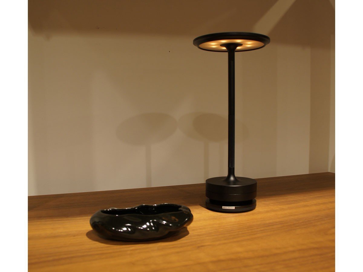 【ココン ボンサイ/KOKON BONSAI / GOODS】の浮雲 - UKIGUMO / 浮雲 + 盆栽 長寿梅 インテリア・キッズ・メンズ・レディースファッション・服の通販 founy(ファニー) 春 Spring 人気 Popular, Best Seller バケツ Bucket, Bucket Style モダン Modern, Contemporary 冬 Winter / This Winter S/S・春夏 SS, Spring/Summer, Warm Season 送料無料 Free Shipping おすすめ Recommended / Our Picks 夏 Summer ホーム・キャンプ・アウトドア・お取り寄せ Home Living / Home & Lifestyle / Camping Gear / Outdoor Camping 家具・インテリア Home Furniture & Interior. Stylish & Functional Living Spaces その他 インテリア雑貨、家具 Home Decor & Furniture Extras 漆黒|ID: prp329100004348312 ipo3291000000035514141