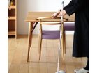 【日進木工/NISSHIN MOKKOU / GOODS】のWHITE WOOD Dining Chair / ホワイトウッド ダイニングチェア WOC-131 人気、トレンドファッション・服の通販 founy(ファニー) ウッド Wooden Design 軽量 Lightweight, Ultra Light テーブル Table, Dining Table フレーム Frame, Outline モダン Modern, Contemporary モチーフ Motif, Design Theme 送料無料 Free Shipping おすすめ Recommended / Our Picks ホーム・キャンプ・アウトドア・お取り寄せ Home Living / Home & Lifestyle / Camping Gear / Outdoor Camping 家具・インテリア Home Furniture & Interior. Stylish & Functional Living Spaces チェア・椅子 Seating & Chairs ダイニングチェア・木製チェア Dining Chairs thumbnail アーム部分をダイニングテーブルの天板に引っ掛けて脚を浮かせることで、床掃除も楽にできます。|ID: prp329100004356379 ipo3291000000034188676