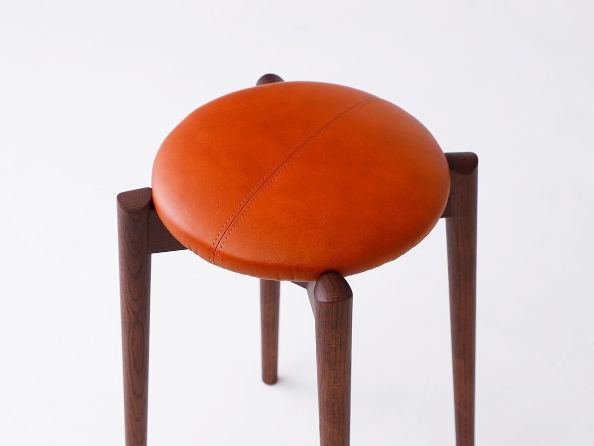 【日進木工/NISSHIN MOKKOU / GOODS】のTOY Stool / トイ スツール 張座 インテリア・キッズ・メンズ・レディースファッション・服の通販 founy(ファニー) 　送料無料　Free Shipping　コンパクト　Compact, Small Size　軽量　Lightweight, Ultra Light　ホーム・キャンプ・アウトドア・お取り寄せ　Home Living / Home & Lifestyle / Camping Gear / Outdoor Camping　家具・インテリア　Home Furniture & Interior. Stylish & Functional Living Spaces　チェア・椅子　Seating & Chairs　スツール・バースツール　Stools & Bar Stools　レザーをご選択の場合、座面にステッチが入ります。|ID: prp329100004356382 ipo3291000000035222181