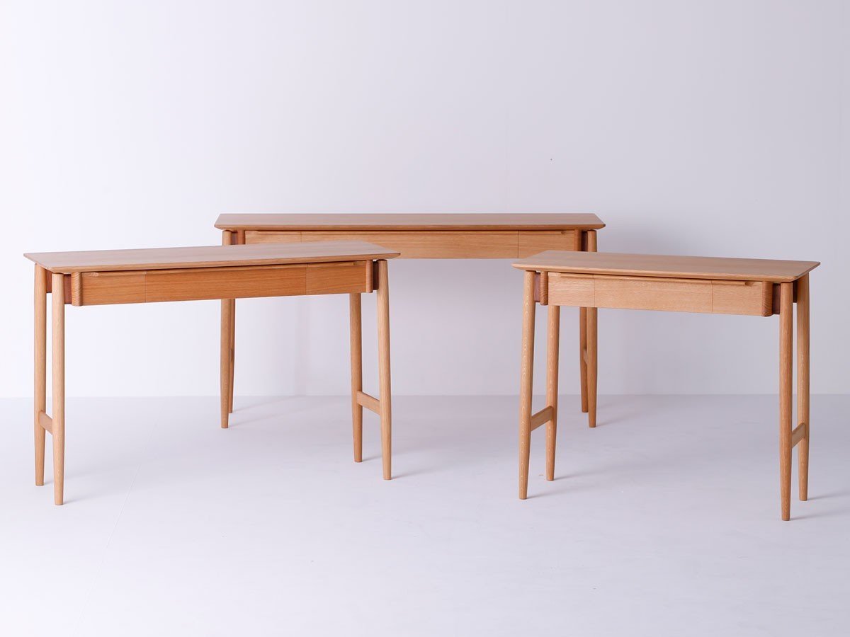 【日進木工/NISSHIN MOKKOU / GOODS】のWHITE WOOD Desk / ホワイトウッド デスク 幅135cm インテリア・キッズ・メンズ・レディースファッション・服の通販 founy(ファニー) 　ウッド　Wood　ステーショナリー　Stationery　テーブル　Table　デスク　Desk　ホーム・キャンプ・アウトドア・お取り寄せ　Home,Garden,Outdoor,Camping Gear　家具・インテリア　Furniture　その他 インテリア雑貨、家具　Furniture, Interior, Others　3サイズ展開です。左から:幅110cm、幅135cm(本商品)、幅85cm|ID: prp329100004356392 ipo3291000000030439185