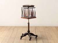 【ロイズ アンティークス/Lloyd's Antiques / GOODS】のReal Antique J.Foot&Son Revolving Bookcase / 英国アンティーク家具 ジェイ フット アンド サン リボルビングブックケース 人気、トレンドファッション・服の通販 founy(ファニー) アンティーク Antique メタル Metal ロンドン London ホーム・キャンプ・アウトドア・お取り寄せ Home,Garden,Outdoor,Camping Gear 家具・インテリア Furniture 収納家具・キャビネット Storage Furniture ラック・シェルフ Rack Shelf ホーム・キャンプ・アウトドア・お取り寄せ Home,Garden,Outdoor,Camping Gear 家具・インテリア Furniture 収納家具・キャビネット Storage Furniture 本棚・マガジンラック Bookshelf/Magazine Rack |ID:prp329100004378374