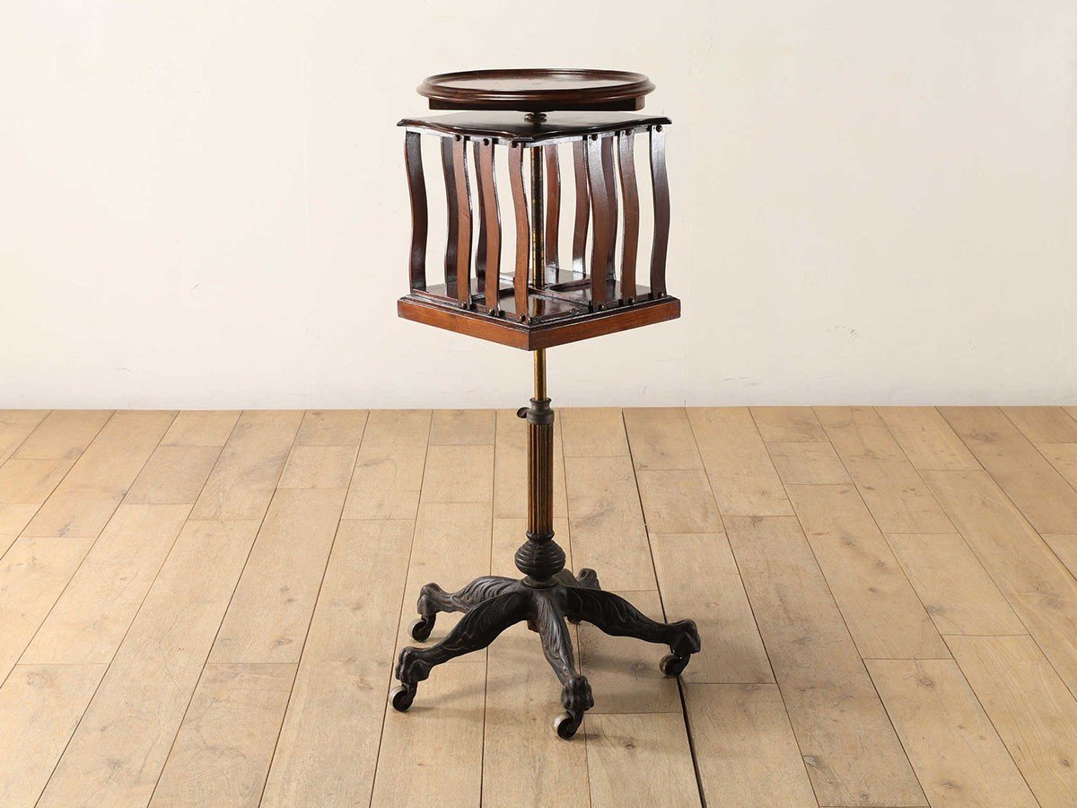 【ロイズ アンティークス/Lloyd's Antiques / GOODS】のReal Antique J.Foot&Son Revolving Bookcase / 英国アンティーク家具 ジェイ フット アンド サン リボルビングブックケース 人気、トレンドファッション・服の通販 founy(ファニー) 　アンティーク　Antique　メタル　Metal　ロンドン　London　ホーム・キャンプ・アウトドア・お取り寄せ　Home,Garden,Outdoor,Camping Gear　家具・インテリア　Furniture　収納家具・キャビネット　Storage Furniture　ラック・シェルフ　Rack Shelf　ホーム・キャンプ・アウトドア・お取り寄せ　Home,Garden,Outdoor,Camping Gear　家具・インテリア　Furniture　収納家具・キャビネット　Storage Furniture　本棚・マガジンラック　Bookshelf/Magazine Rack　other-2|ID: prp329100004378374 ipo3291000000031462280