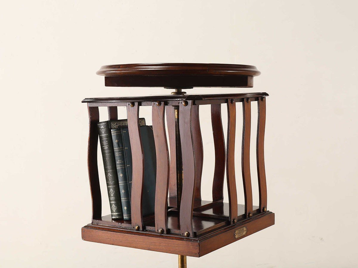 【ロイズ アンティークス/Lloyd's Antiques / GOODS】のReal Antique J.Foot&Son Revolving Bookcase / 英国アンティーク家具 ジェイ フット アンド サン リボルビングブックケース 人気、トレンドファッション・服の通販 founy(ファニー) 　アンティーク　Antique　メタル　Metal　ロンドン　London　ホーム・キャンプ・アウトドア・お取り寄せ　Home,Garden,Outdoor,Camping Gear　家具・インテリア　Furniture　収納家具・キャビネット　Storage Furniture　ラック・シェルフ　Rack Shelf　ホーム・キャンプ・アウトドア・お取り寄せ　Home,Garden,Outdoor,Camping Gear　家具・インテリア　Furniture　収納家具・キャビネット　Storage Furniture　本棚・マガジンラック　Bookshelf/Magazine Rack　other-3|ID: prp329100004378374 ipo3291000000031462281