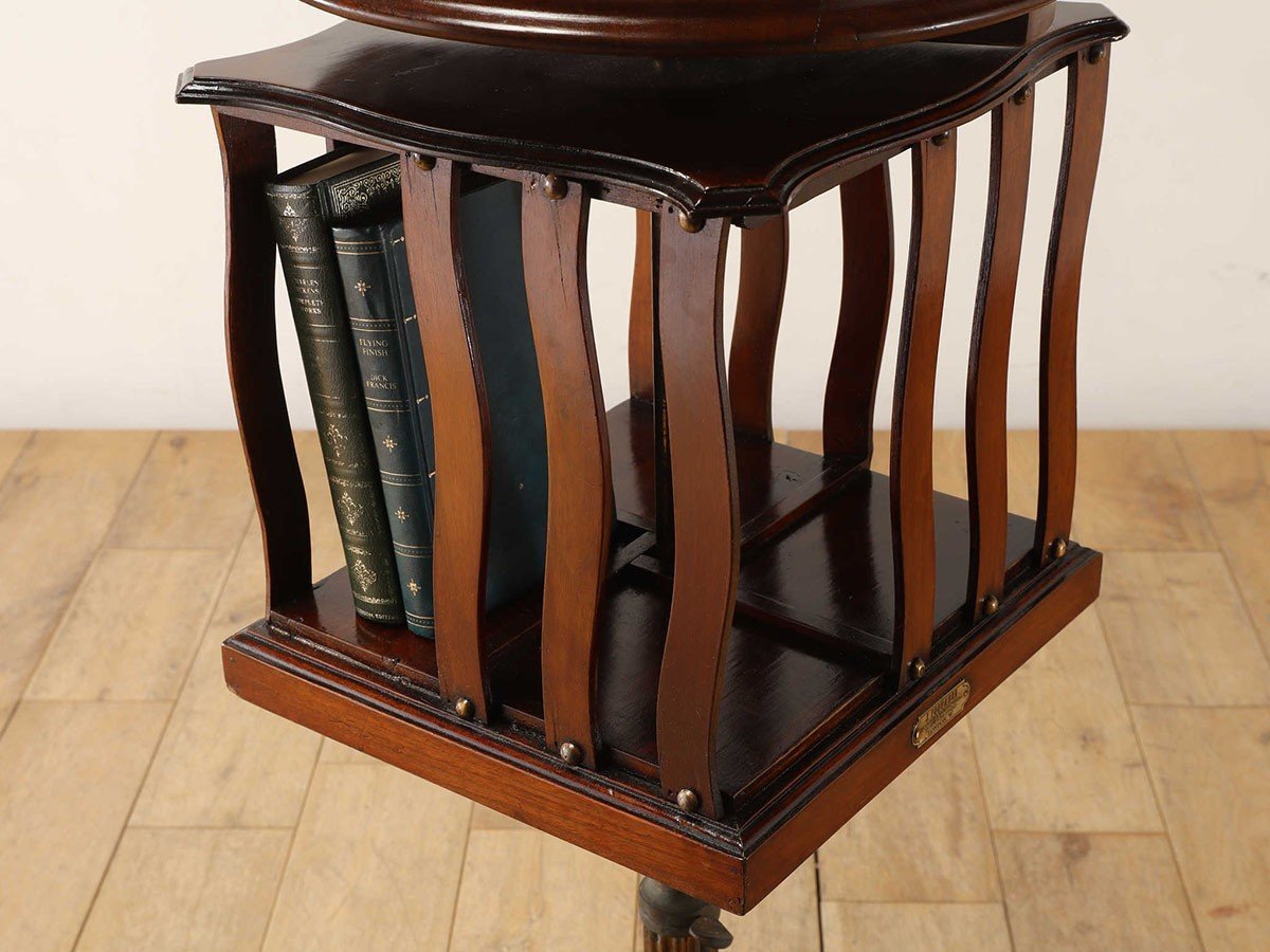 【ロイズ アンティークス/Lloyd's Antiques / GOODS】のReal Antique J.Foot&Son Revolving Bookcase / 英国アンティーク家具 ジェイ フット アンド サン リボルビングブックケース 人気、トレンドファッション・服の通販 founy(ファニー) 　アンティーク　Antique　メタル　Metal　ロンドン　London　ホーム・キャンプ・アウトドア・お取り寄せ　Home,Garden,Outdoor,Camping Gear　家具・インテリア　Furniture　収納家具・キャビネット　Storage Furniture　ラック・シェルフ　Rack Shelf　ホーム・キャンプ・アウトドア・お取り寄せ　Home,Garden,Outdoor,Camping Gear　家具・インテリア　Furniture　収納家具・キャビネット　Storage Furniture　本棚・マガジンラック　Bookshelf/Magazine Rack　other-4|ID: prp329100004378374 ipo3291000000031462283