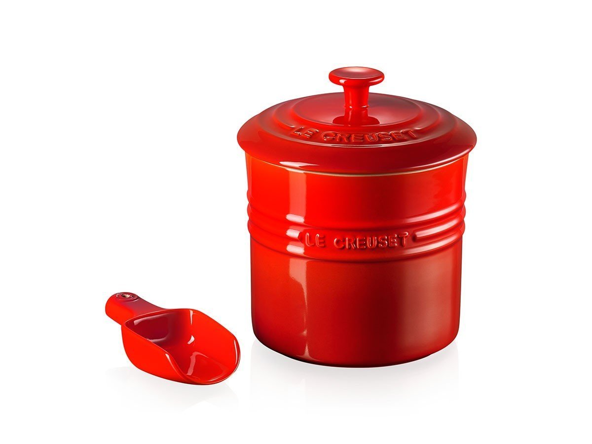 【ル クルーゼ/Le Creuset / GOODS】のPet Food Container / ペットフード コンテナー スクープ付 インテリア・キッズ・メンズ・レディースファッション・服の通販 founy(ファニー) 　送料無料　Free Shipping　おすすめ　Recommend　コレクション　Collection　フランス　France　ホーム・キャンプ・アウトドア・お取り寄せ　Home,Garden,Outdoor,Camping Gear　家具・インテリア　Furniture　その他 インテリア雑貨、家具　Furniture, Interior, Others　チェリーレッド|ID: prp329100004389216 ipo3291000000030683340