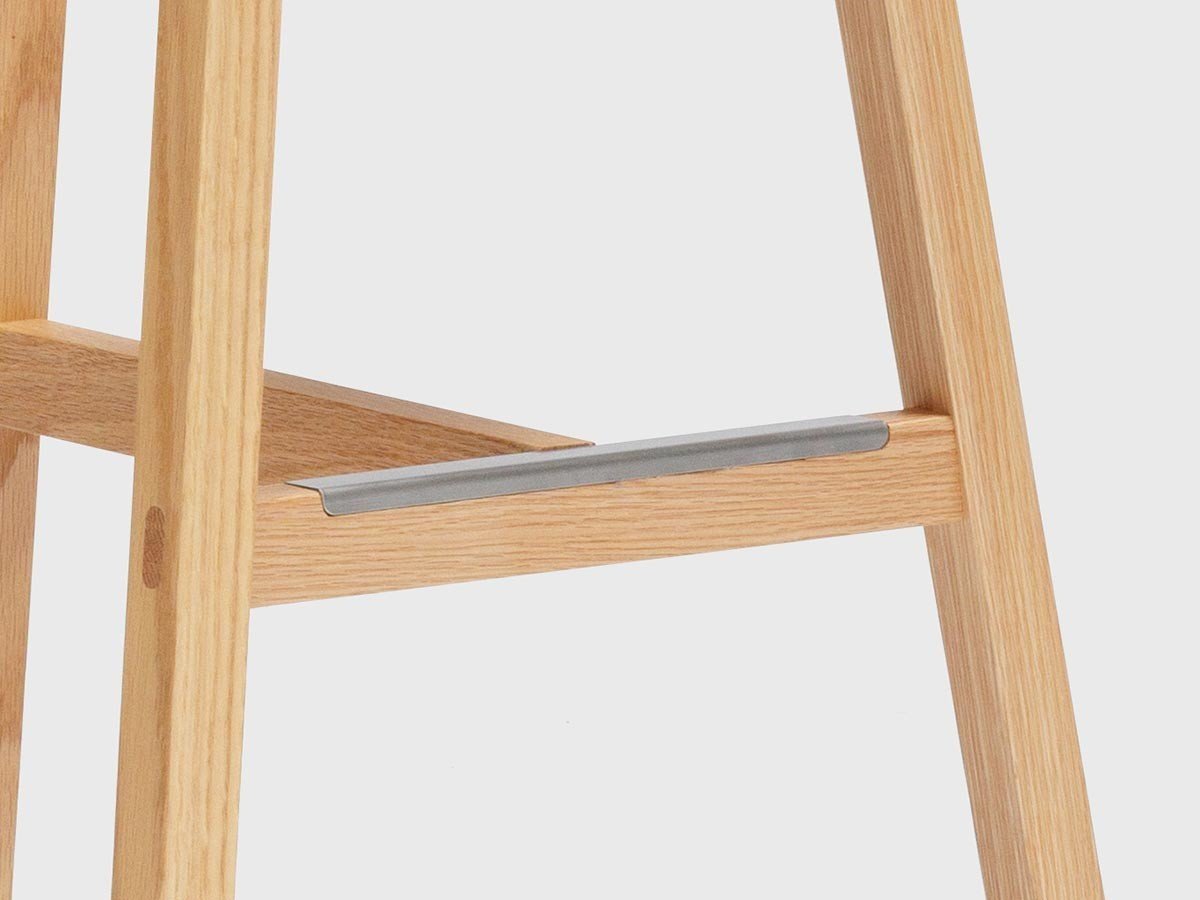 【アリアケ/ARIAKE / GOODS】のHomage Counter Stool / オマージュ カウンタースツール インテリア・キッズ・メンズ・レディースファッション・服の通販 founy(ファニー) 　送料無料　Free Shipping　シンプル　Simple, Minimal　軽量　Lightweight, Ultra Light　ホーム・キャンプ・アウトドア・お取り寄せ　Home Living / Home & Lifestyle / Camping Gear / Outdoor Camping　家具・インテリア　Home Furniture & Interior. Stylish & Functional Living Spaces　チェア・椅子　Seating & Chairs　スツール・バースツール　Stools & Bar Stools　ホーム・キャンプ・アウトドア・お取り寄せ　Home Living / Home & Lifestyle / Camping Gear / Outdoor Camping　家具・インテリア　Home Furniture & Interior. Stylish & Functional Living Spaces　チェア・椅子　Seating & Chairs　カウンターチェア・ハイチェア　Bar Stools / High Stools　ホワイトオーク、ナチュラルオークは、「シルバー色」の金属パーツが付属します。|ID: prp329100004419034 ipo3291000000034746126