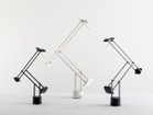 【アルテミデ/Artemide / GOODS】のTIZIO 35 / ティチオ 35 人気、トレンドファッション・服の通販 founy(ファニー) 送料無料 Free Shipping コレクション Collection, Seasonal Line コンパクト Compact, Small Size シンプル Simple, Minimal デスク Desk, Work Desk ニューヨーク New York, NYC Style バランス Balance, Style Balance ホーム・キャンプ・アウトドア・お取り寄せ Home Living / Home & Lifestyle / Camping Gear / Outdoor Camping 家具・インテリア Home Furniture & Interior. Stylish & Functional Living Spaces ライト・照明 Lamps & Lighting Fixtures デスクライト・卓上照明 Desk Lamp / Table Lamp / Study Light thumbnail 左:サイズ違いの「ティチオ マイクロ」、中央:サイズ違いの「ティチオ」、右:本商品|ID: prp329100004419064 ipo3291000000035032043