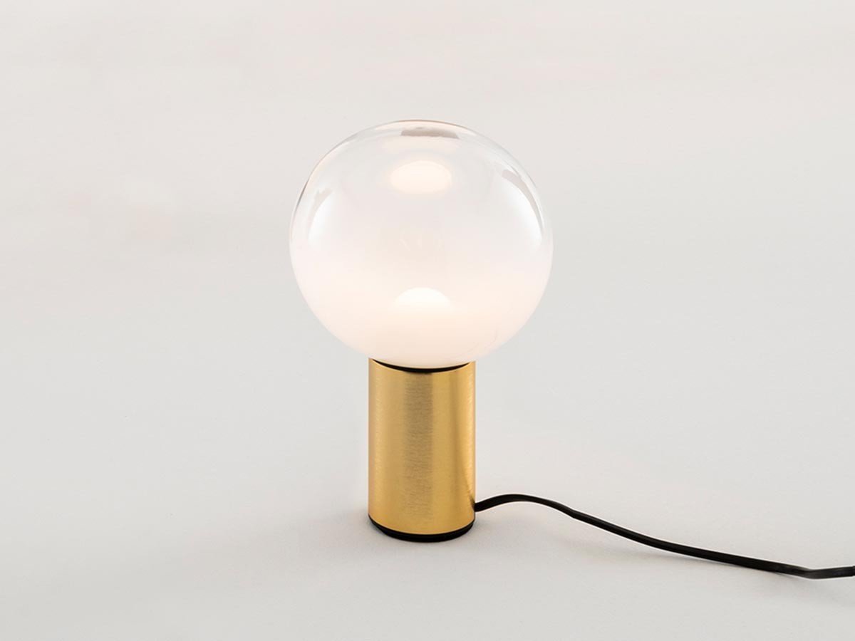 【アルテミデ/Artemide / GOODS】のLAGUNA Table 16 / ラグナ テーブル 16 人気、トレンドファッション・服の通販 founy(ファニー) 　送料無料　Free Shipping　エレガント 上品　Elegant　ガラス　Glass　グラデーション　Gradation　シンプル　Simple　テーブル　Table　モダン　Modern　ホーム・キャンプ・アウトドア・お取り寄せ　Home,Garden,Outdoor,Camping Gear　家具・インテリア　Furniture　ライト・照明　Lighting & Light Fixtures　 other-1|ID: prp329100004419071 ipo3291000000030852220