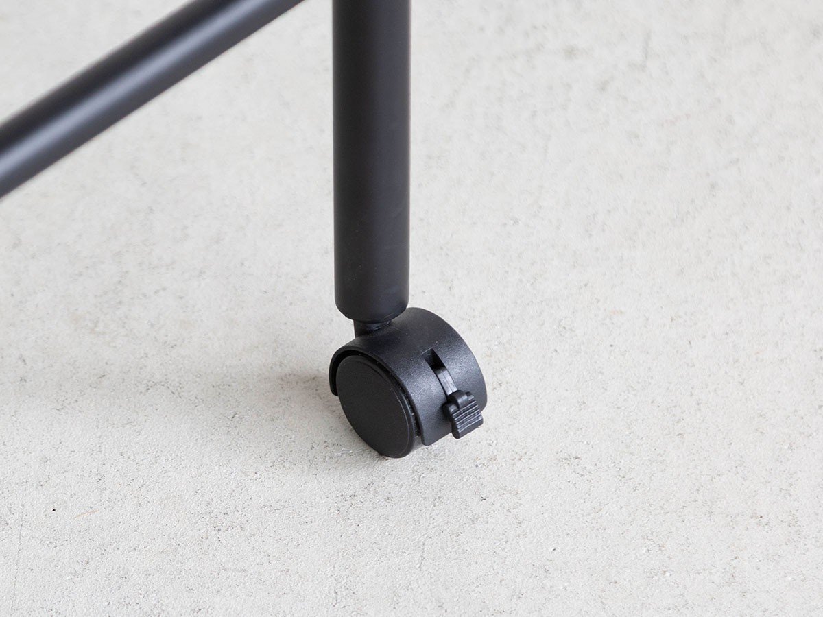 【オアシス/OASIS / GOODS】のGLOW SIDE TABLE / グロー サイドテーブル L インテリア・キッズ・メンズ・レディースファッション・服の通販 founy(ファニー) 　テーブル　Table　ホーム・キャンプ・アウトドア・お取り寄せ　Home,Garden,Outdoor,Camping Gear　家具・インテリア　Furniture　テーブル　Table　サイドテーブル・小テーブル　Side Table/Small Table　キャスターはストッパー付きです。|ID: prp329100004425900 ipo3291000000031131066