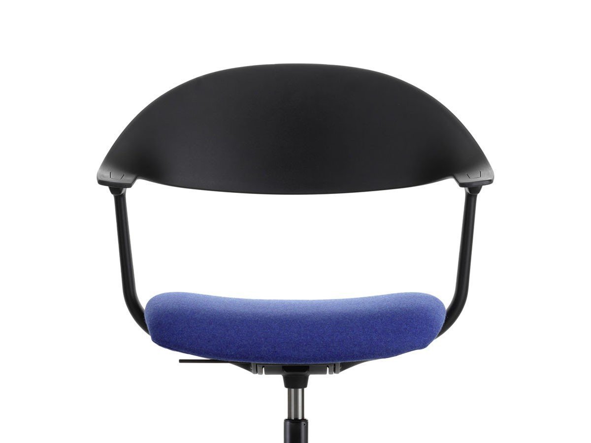 【ヴィトラ/Vitra / GOODS】のMynt / ミント 専用カバー インテリア・キッズ・メンズ・レディースファッション・服の通販 founy(ファニー) 送料無料 Free Shipping クッション Cushion, Throw Pillow フォーム Form フランス France, French ホーム・キャンプ・アウトドア・お取り寄せ Home Living / Home & Lifestyle / Camping Gear / Outdoor Camping 家具・インテリア Home Furniture & Interior. Stylish & Functional Living Spaces その他 インテリア雑貨、家具 Home Decor & Furniture Extras 張地:コジー 2 20 エレクトリックブルー(ファブリック F80)、セット内容:シートカバーのみ|ID: prp329100004446326 ipo3291000000035327970