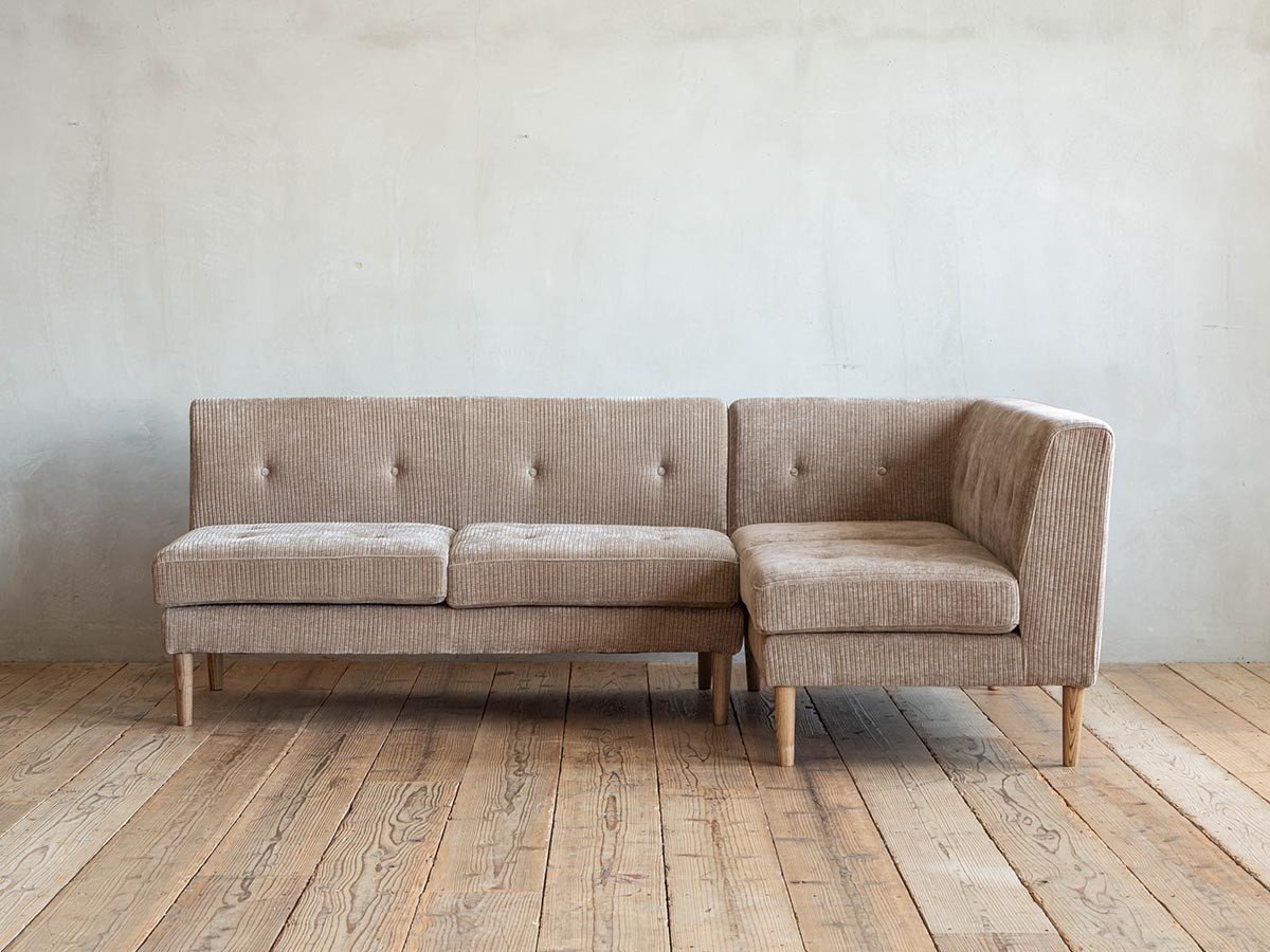 【ノットアンティークス/knot antiques / CRASH GATE】のGRESS SOFA / グレス 2人掛けソファ 片肘 木脚(ジャガード) インテリア・キッズ・メンズ・レディースファッション・服の通販 founy(ファウニー) 　ヴィンテージ　Vintage Style　タオル　Towel, Bath Towel　テーブル　Table, Dining Table　ホーム・キャンプ・アウトドア・お取り寄せ　Home Living / Home & Lifestyle / Camping Gear / Outdoor Camping　家具・インテリア　Home Furniture & Interior. Stylish & Functional Living Spaces　ソファー　Couches & Sofas　組合せ例: 2人掛けソファ 肘なし + 2人掛けソファ 右肘|ID: prp329100004469162 ipo3291000000037266669