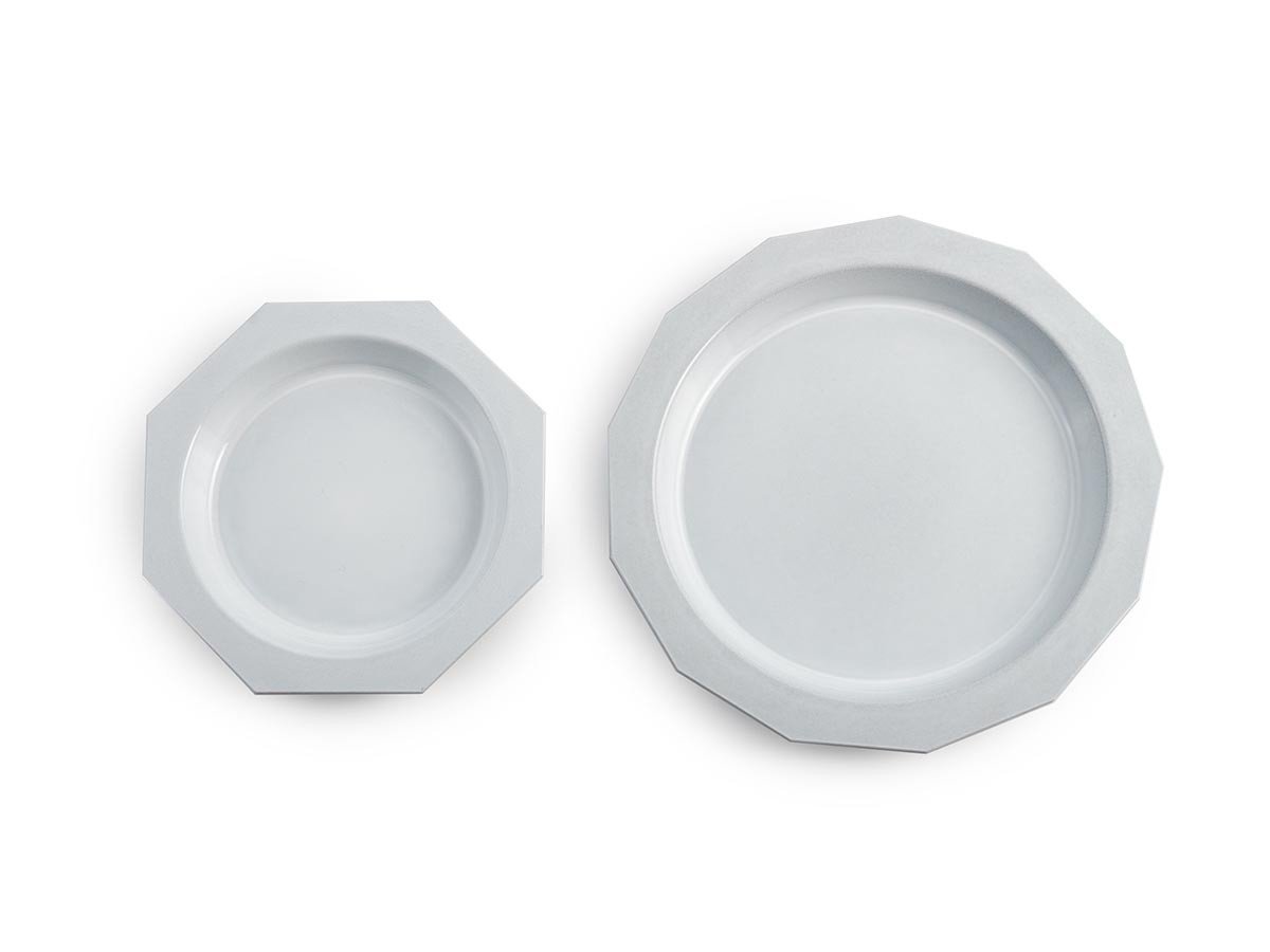 【マディ/MUDDY / GOODS】のDish Plate S / ディッシュプレート S インテリア・キッズ・メンズ・レディースファッション・服の通販 founy(ファニー) 　アクセサリー　Accessories　軽量　Lightweight　皿　Dish　テーブル　Table　プレート　Plate　エレガント 上品　Elegant　左:本商品、右:Mサイズ|ID: prp329100004487159 ipo3291000000031850937