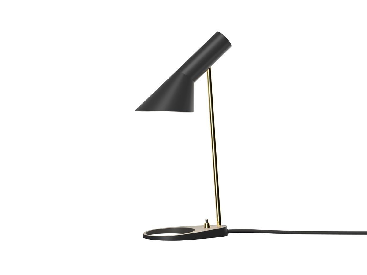 【ルイスポールセン/Louis Poulsen / GOODS】のAJ Mini Table / AJ ミニ テーブル 真鍮ポリッシュ インテリア・キッズ・メンズ・レディースファッション・服の通販 founy(ファニー) 　テーブル　Table　フォルム　Form　フレーム　Flame　送料無料　Free Shipping　ホーム・キャンプ・アウトドア・お取り寄せ　Home,Garden,Outdoor,Camping Gear　家具・インテリア　Furniture　ライト・照明　Lighting & Light Fixtures　真鍮 / ブラック|ID: prp329100004516329 ipo3291000000031916344