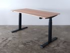 【ボーダレス/BORDERLESS / GOODS】のFeEL / フィール 電動昇降デスク(ラワン天板) 脚部ブラック、サイズ:幅140cm|ID:prp329100004532539