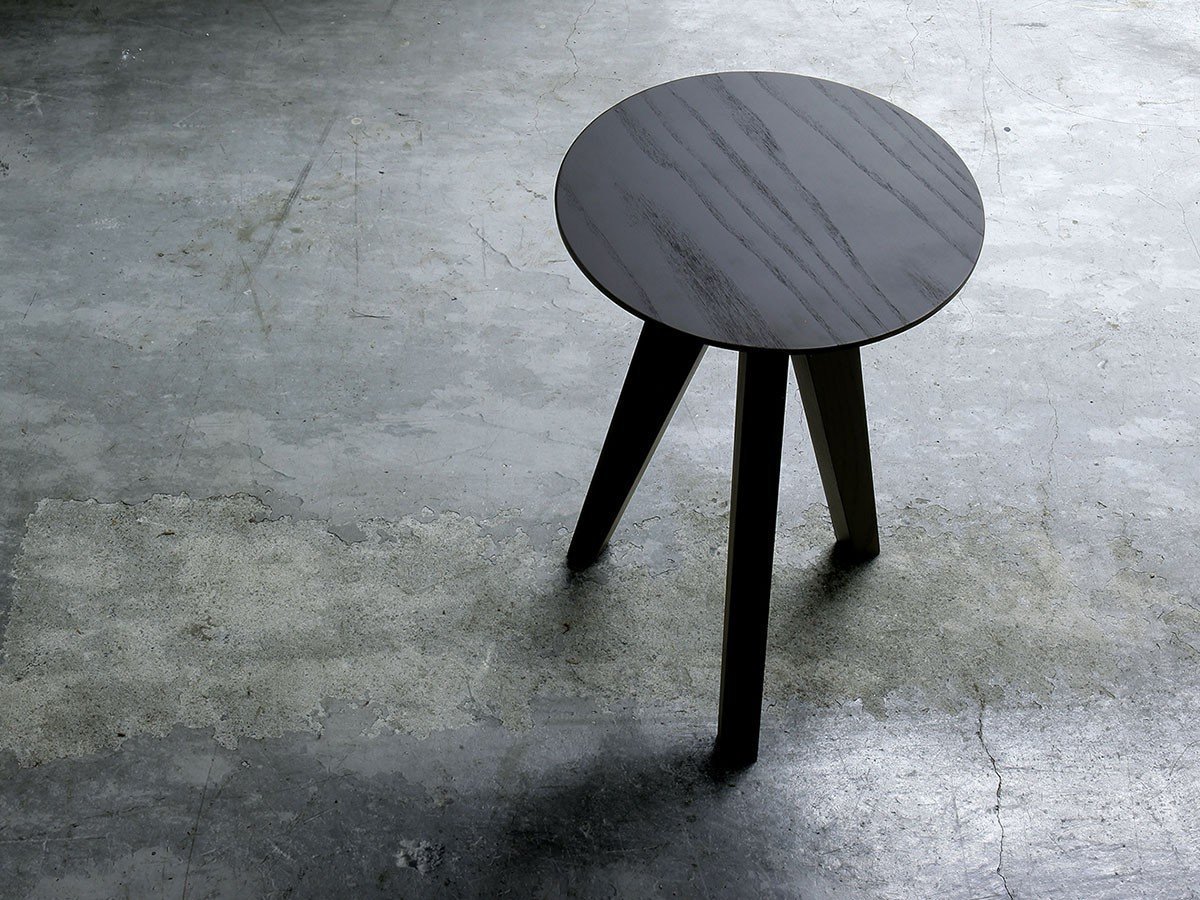 【シキ/SHIKI / GOODS】のMITSUKI STOOL / ミツキ スツール ラウンドタイプ インテリア・キッズ・メンズ・レディースファッション・服の通販 founy(ファニー) 　ラウンド　Round　ホーム・キャンプ・アウトドア・お取り寄せ　Home,Garden,Outdoor,Camping Gear　家具・インテリア　Furniture　チェア・椅子　Chair　スツール　Stool　「ホワイトアッシュ(ビンロウジクロ)」参考イメージ|ID: prp329100004553873 ipo3291000000032185973