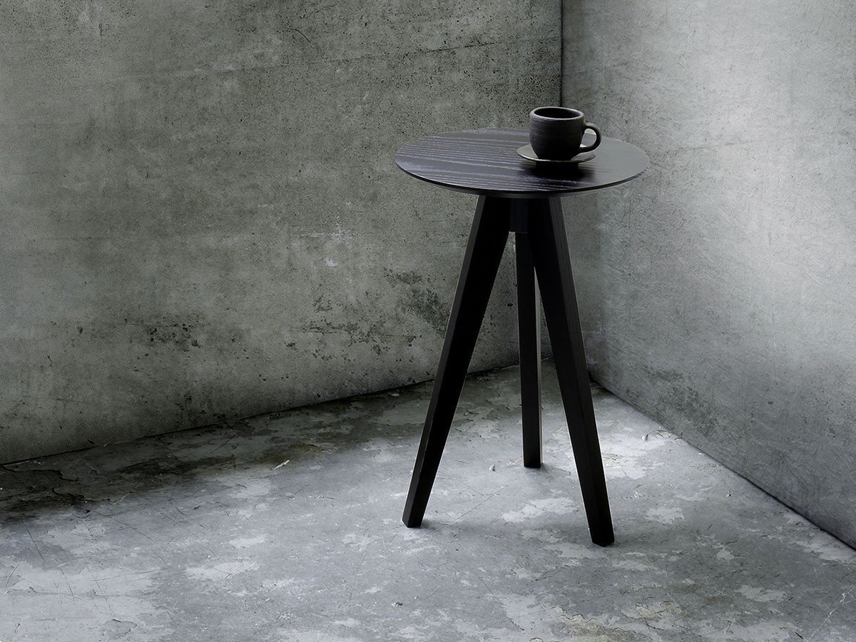 【シキ/SHIKI / GOODS】のMITSUKI COFFEE TABLE / ミツキ コーヒーテーブル ラウンドタイプ インテリア・キッズ・メンズ・レディースファッション・服の通販 founy(ファニー) 　テーブル　Table, Dining Table　時計　Watch, Wristwatch　ラウンド　Round, Round Neck　ホーム・キャンプ・アウトドア・お取り寄せ　Home Living / Home & Lifestyle / Camping Gear / Outdoor Camping　家具・インテリア　Home Furniture & Interior. Stylish & Functional Living Spaces　テーブル　Dining, Coffee & Side Tables　サイドテーブル・ナイトテーブル　Side & End Tables　「ホワイトアッシュ(ビンロウジクロ)」参考イメージ|ID: prp329100004553926 ipo3291000000032186332