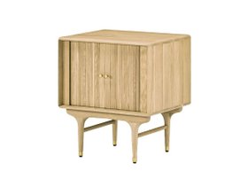 【サンダーデザイン/XANDER DESIGNS / GOODS】 JULIE 2DOOR BEDSIDE TABLE WHITE OAK / ジュリー 2ドア ベッドサイドテーブル(ホワイトオーク)人気、トレンドファッション・服の通販 founy(ファニー) ヴィンテージ Vintage コレクション Collection シンプル Simple テーブル Table フォルム Form 送料無料 Free Shipping ホーム・キャンプ・アウトドア・お取り寄せ Home,Garden,Outdoor,Camping Gear 家具・インテリア Furniture テーブル Table サイドテーブル・小テーブル Side Table/Small Table |ID:prp329100004562231