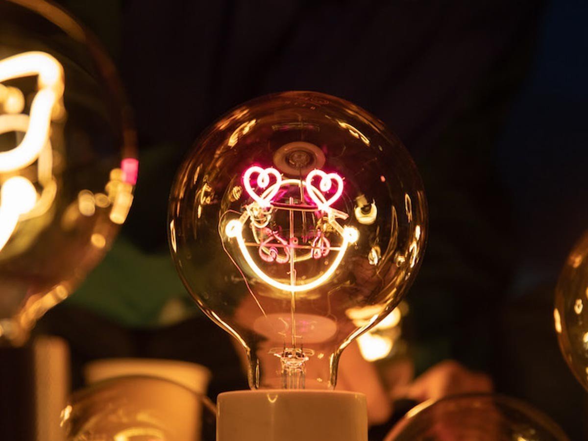 【メッセージ イン ザ バルブ/Message in the Bulb / GOODS】のMITB PORTABLE - SMILEY LOVE / MITB ポータブル スマイリーラブ インテリア・キッズ・メンズ・レディースファッション・服の通販 founy(ファニー) 　送料無料　Free Shipping　テーブル　Table, Dining Table　フランス　France, French　ホーム・キャンプ・アウトドア・お取り寄せ　Home Living / Home & Lifestyle / Camping Gear / Outdoor Camping　家具・インテリア　Home Furniture & Interior. Stylish & Functional Living Spaces　ライト・照明　Lamps & Lighting Fixtures　参考イメージ|ID: prp329100004567789 ipo3291000000032309353