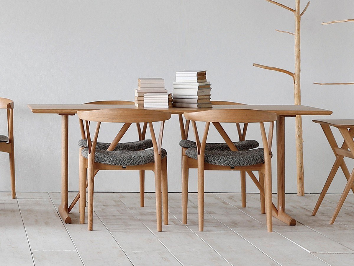 【日進木工/NISSHIN MOKKOU / GOODS】のSCOP Peace Chair / スコップ ピースチェア ハイタイプ インテリア・キッズ・メンズ・レディースファッション・服の通販 founy(ファニー) モチーフ Motif, Design Theme 送料無料 Free Shipping ホーム・キャンプ・アウトドア・お取り寄せ Home Living / Home & Lifestyle / Camping Gear / Outdoor Camping 家具・インテリア Home Furniture & Interior. Stylish & Functional Living Spaces チェア・椅子 Seating & Chairs ダイニングチェア・木製チェア Dining Chairs 参考イメージ|ID: prp329100004568780 ipo3291000000034474420