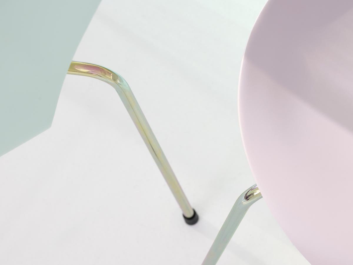 【フリッツ ハンセン/FRITZ HANSEN / GOODS】のRight Now Delivery SERIES 7 7:14 AM COLOUR EDITION / セブンチェア 3107 7:14 AM カラーエディション(7:14 AM ヴァイオレット) インテリア・キッズ・メンズ・レディースファッション・服の通販 founy(ファニー) 　秋　Autumn　コレクション　Collection, Seasonal Line　送料無料　Free Shipping　ホーム・キャンプ・アウトドア・お取り寄せ　Home Living / Home & Lifestyle / Camping Gear / Outdoor Camping　家具・インテリア　Home Furniture & Interior. Stylish & Functional Living Spaces　チェア・椅子　Seating & Chairs　ダイニングチェア・木製チェア　Dining Chairs　脚部参考イメージ|ID: prp329100004579265 ipo3291000000032440103