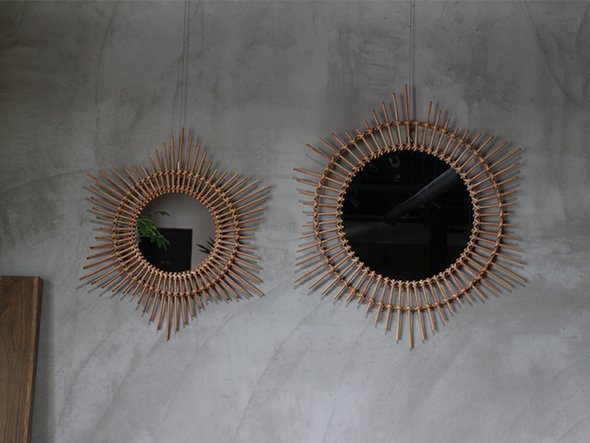【アデペシュ/a.depeche / GOODS】のrotta rattan mirror etoile / ロッタ ラタン ミラー エトワール インテリア・キッズ・メンズ・レディースファッション・服の通販 founy(ファニー) 　モチーフ　Motif　ラタン　Rattan　ホーム・キャンプ・アウトドア・お取り寄せ　Home,Garden,Outdoor,Camping Gear　家具・インテリア　Home Furniture & Interior. Stylish & Functional Living Spaces　ミラー・ドレッサー　Mirror　ミラー・鏡　Mirror　ホーム・キャンプ・アウトドア・お取り寄せ　Home,Garden,Outdoor,Camping Gear　家具・インテリア　Home Furniture & Interior. Stylish & Functional Living Spaces　ミラー・ドレッサー　Mirror　ドレッサー　Dresser　左:Sサイズ(直径51.5cm)、右:Lサイズ(直径67cm)|ID: prp329100004597505 ipo3291000000032675923