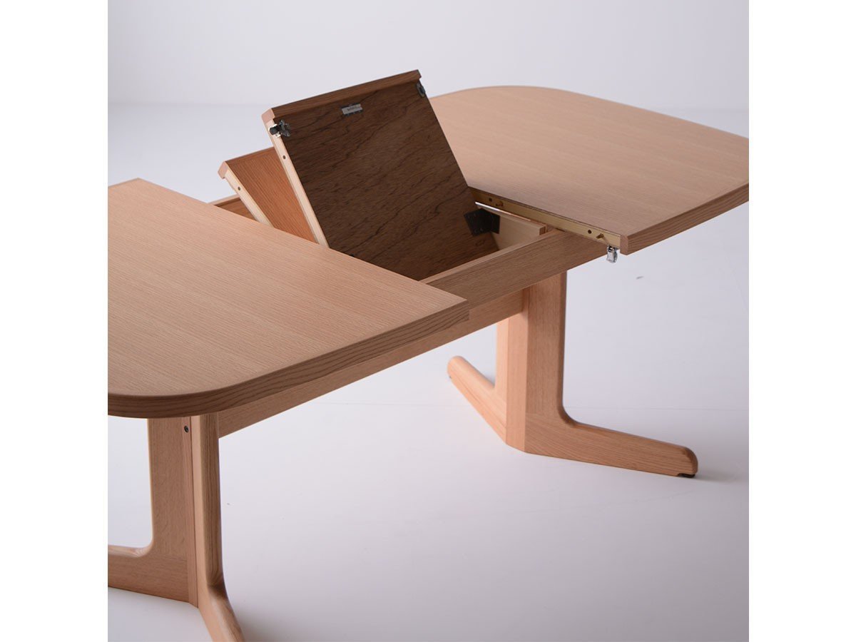 【日進木工/NISSHIN MOKKOU / GOODS】のGROW Extension Table / グロウ 伸長式ダイニングテーブル オーバル インテリア・キッズ・メンズ・レディースファッション・服の通販 founy(ファニー) 　オーバル　Oval　テーブル　Table　ホーム・キャンプ・アウトドア・お取り寄せ　Home,Garden,Outdoor,Camping Gear　家具・インテリア　Home Furniture & Interior. Stylish & Functional Living Spaces　テーブル　Table　ダイニングテーブル　Dining Table　参考イメージ|ID: prp329100004599502 ipo3291000000032696177